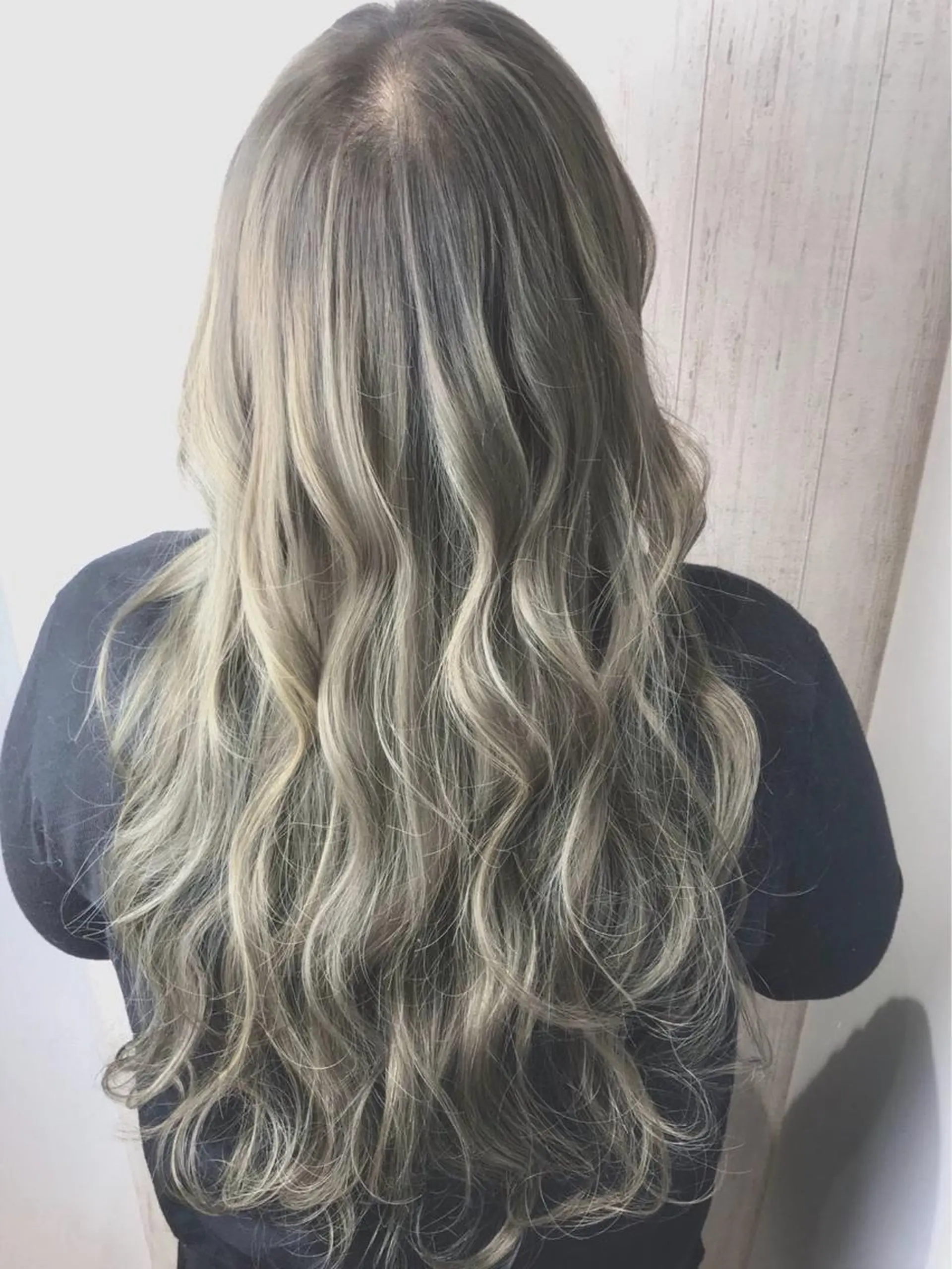 ロング 🎊ルービック 京橋店💛のヘアスタイル