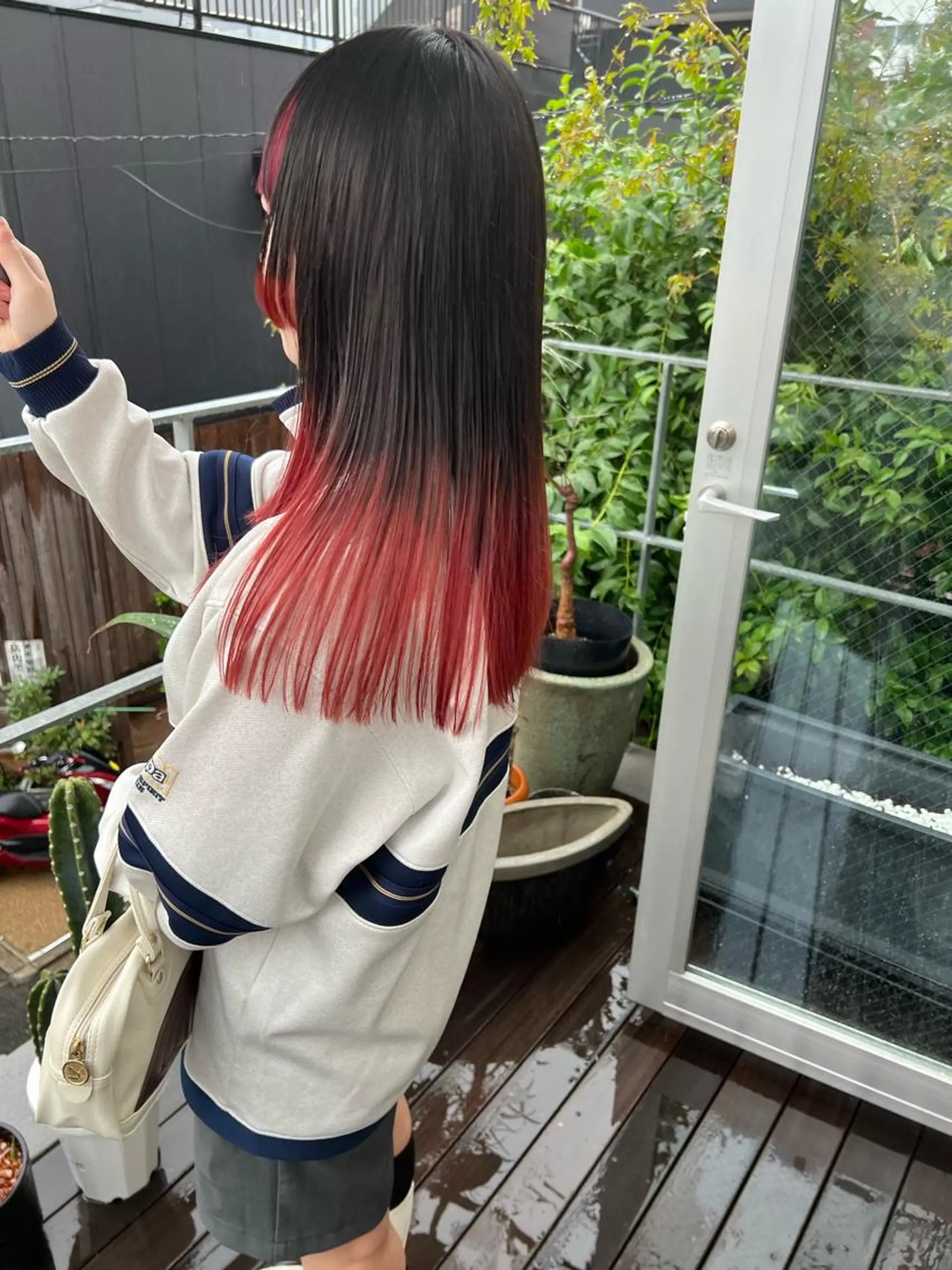 ミディアム カラー デザインカラー グラデーションカラー 顔周りカット カット ヘアカラー トリートメント sakoda shunkiのヘアスタイル