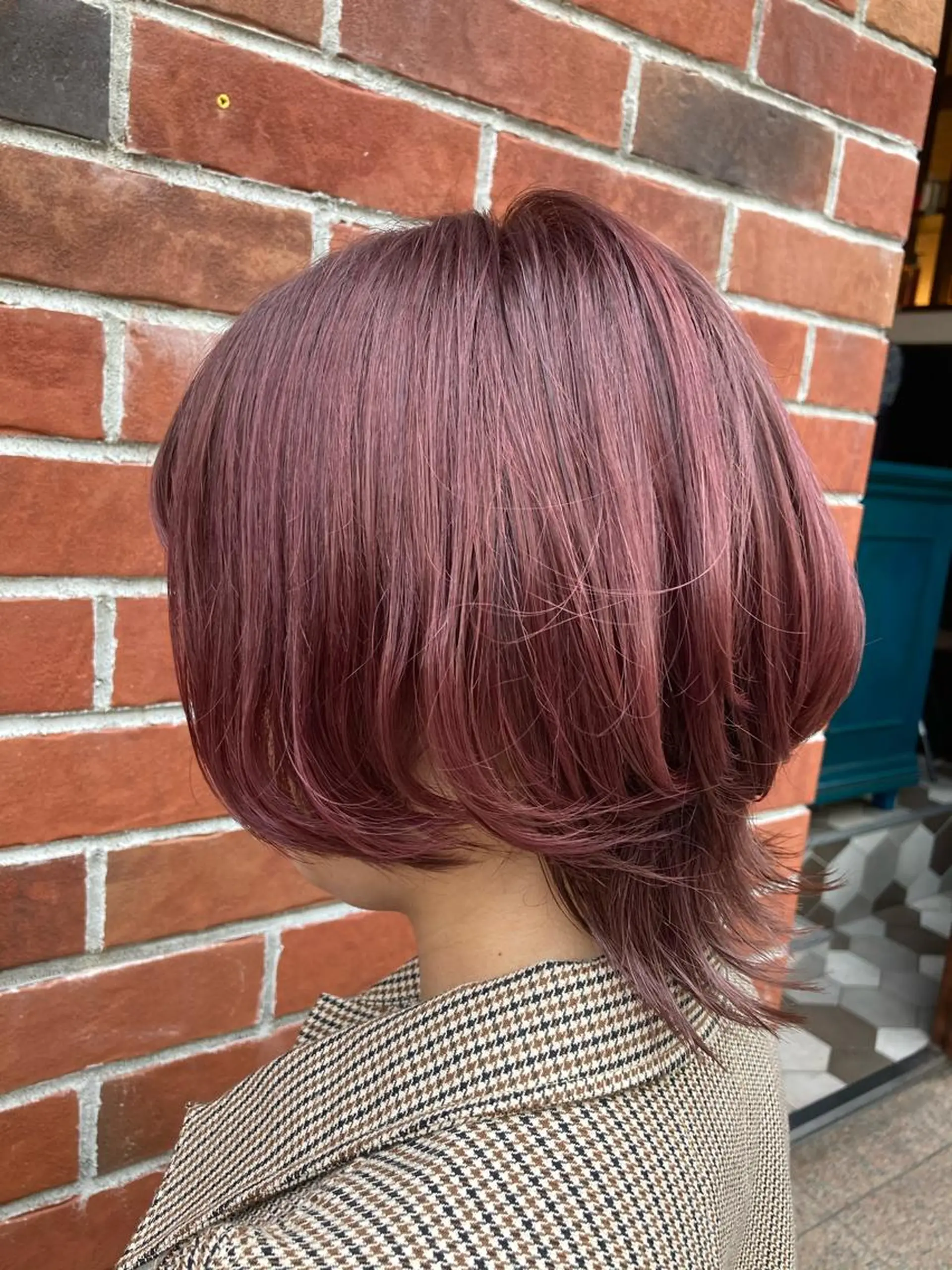 ショート カラー ベージュカラー ブリーチ ピンクカラー ピンクベージュ ウルフカット ヘアカラー 髪質改善/痛ませ ないカラー/西村航大のヘアスタイル