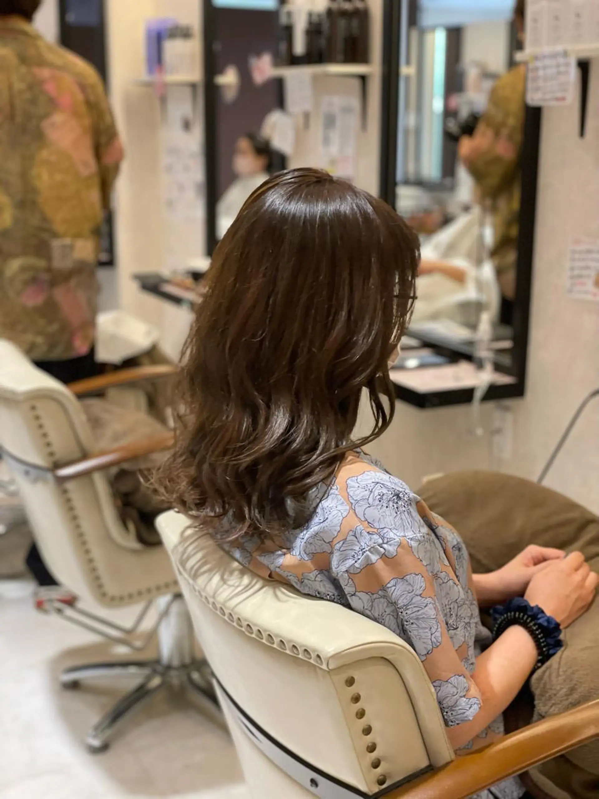 セミロング カラー セミロングパーマ ハイライトカラー イルミナカラー ハイライト 縮毛矯正 カット ヘアカラー トリートメント 本店店長☆ 前原海翔のヘアスタイル