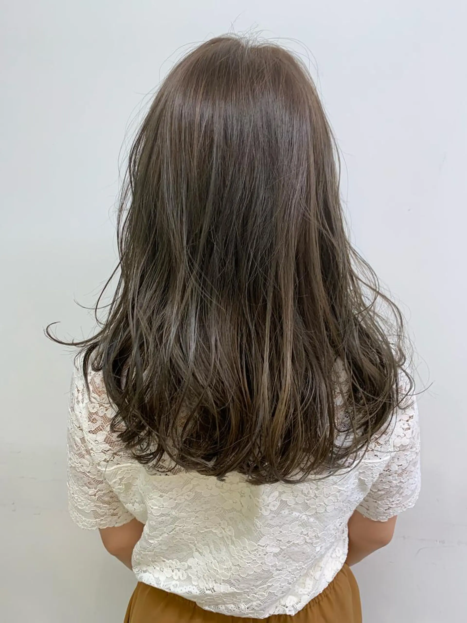 ミディアム カラー 💘トレンドスタイル 💘透明感ヘアのヘアスタイル