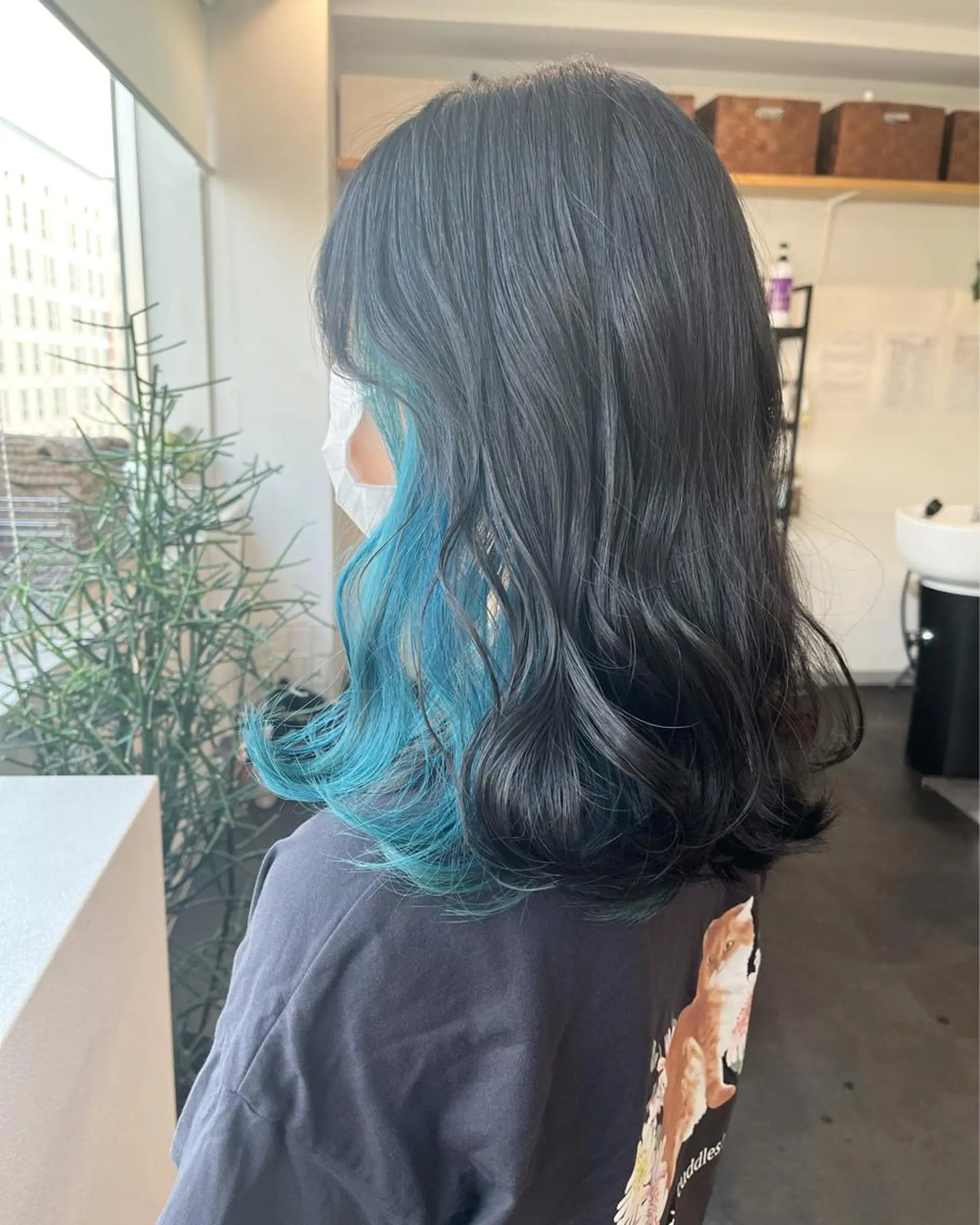 セミロング カラー RU RIのヘアスタイル