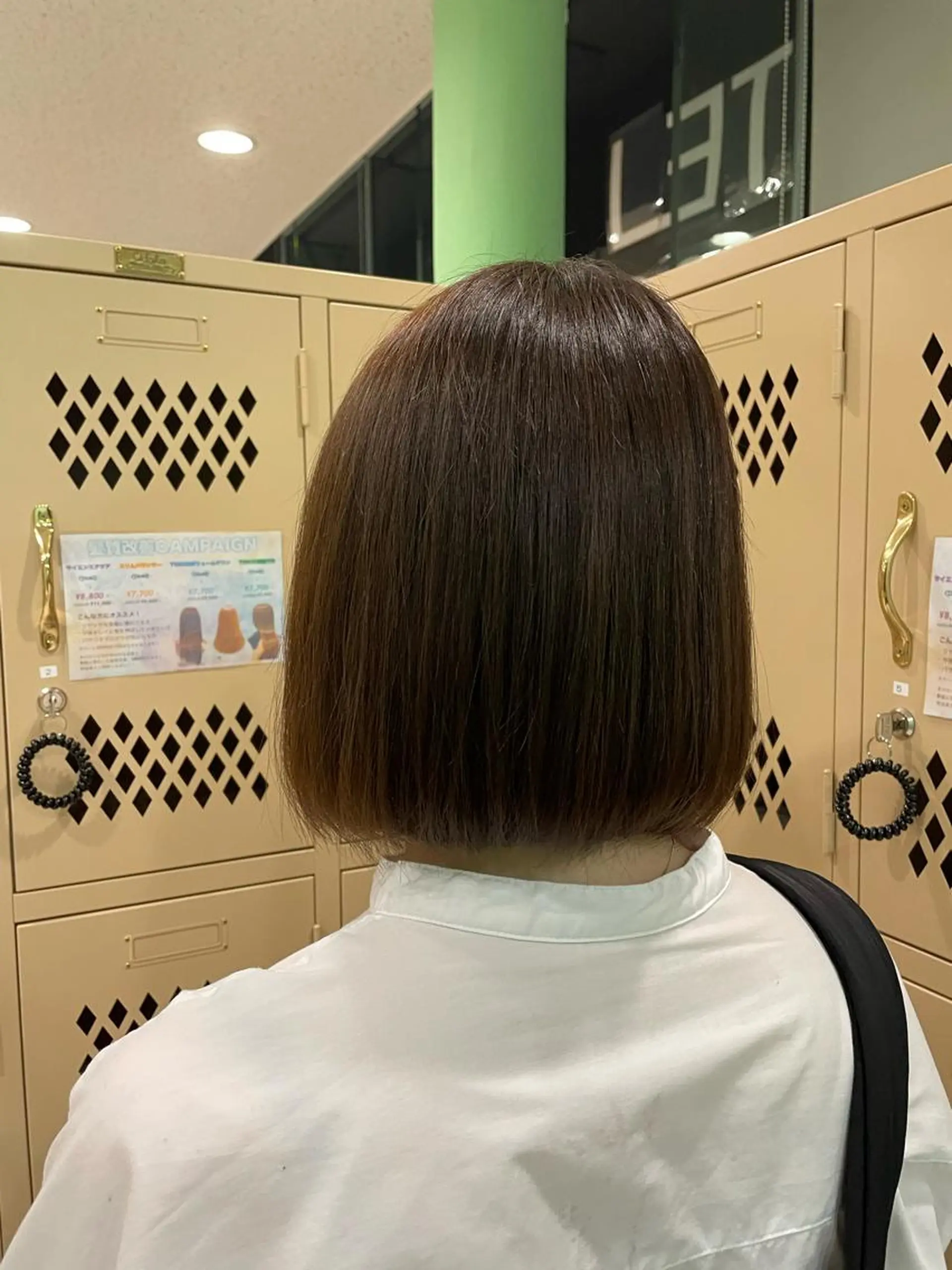 ショート カラー 謝花 萌のヘアスタイル