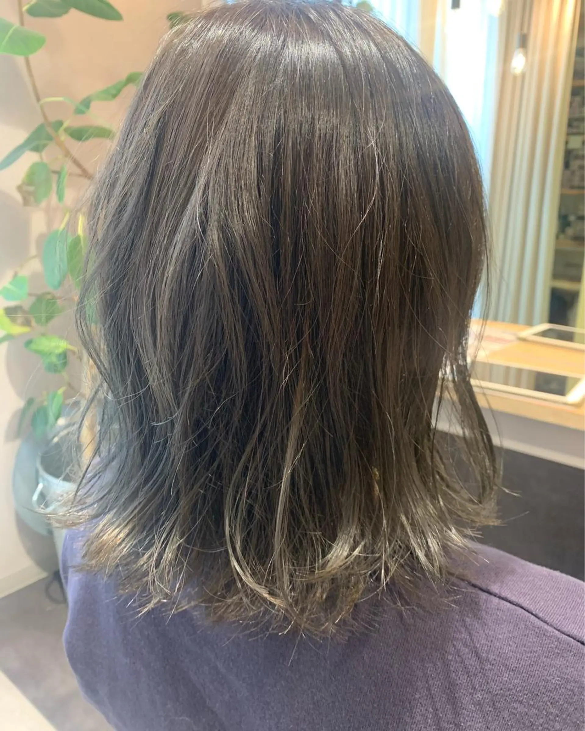 ミディアム カラー ブリーチ 透明感カラー ブリーチなしカラー hub hair レイヤー/透明感のヘアスタイル