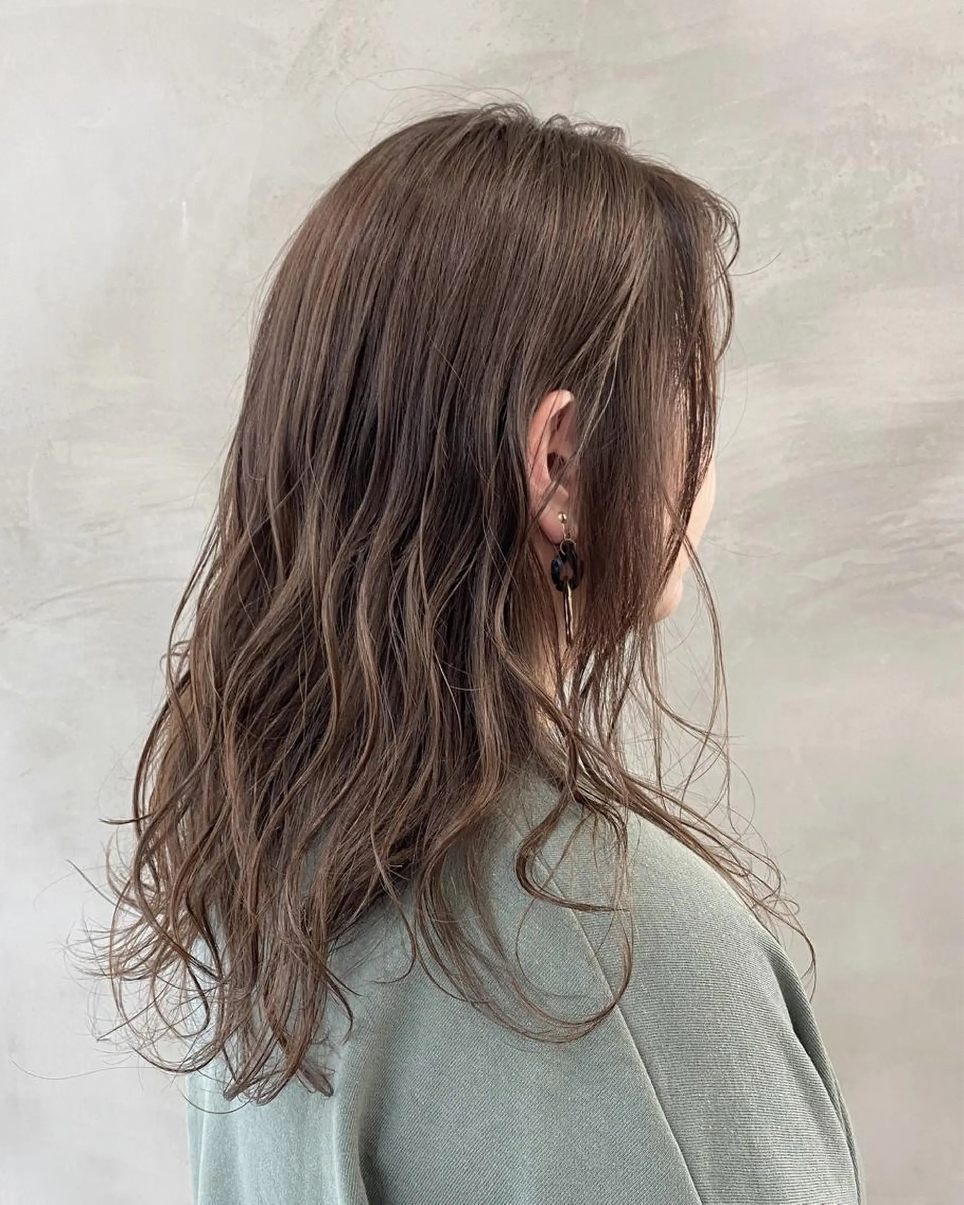 セミロング カラー ベージュカラー ヘアカラー トリートメント 🫧透明感カラー🫧 OIKAWAのヘアスタイル