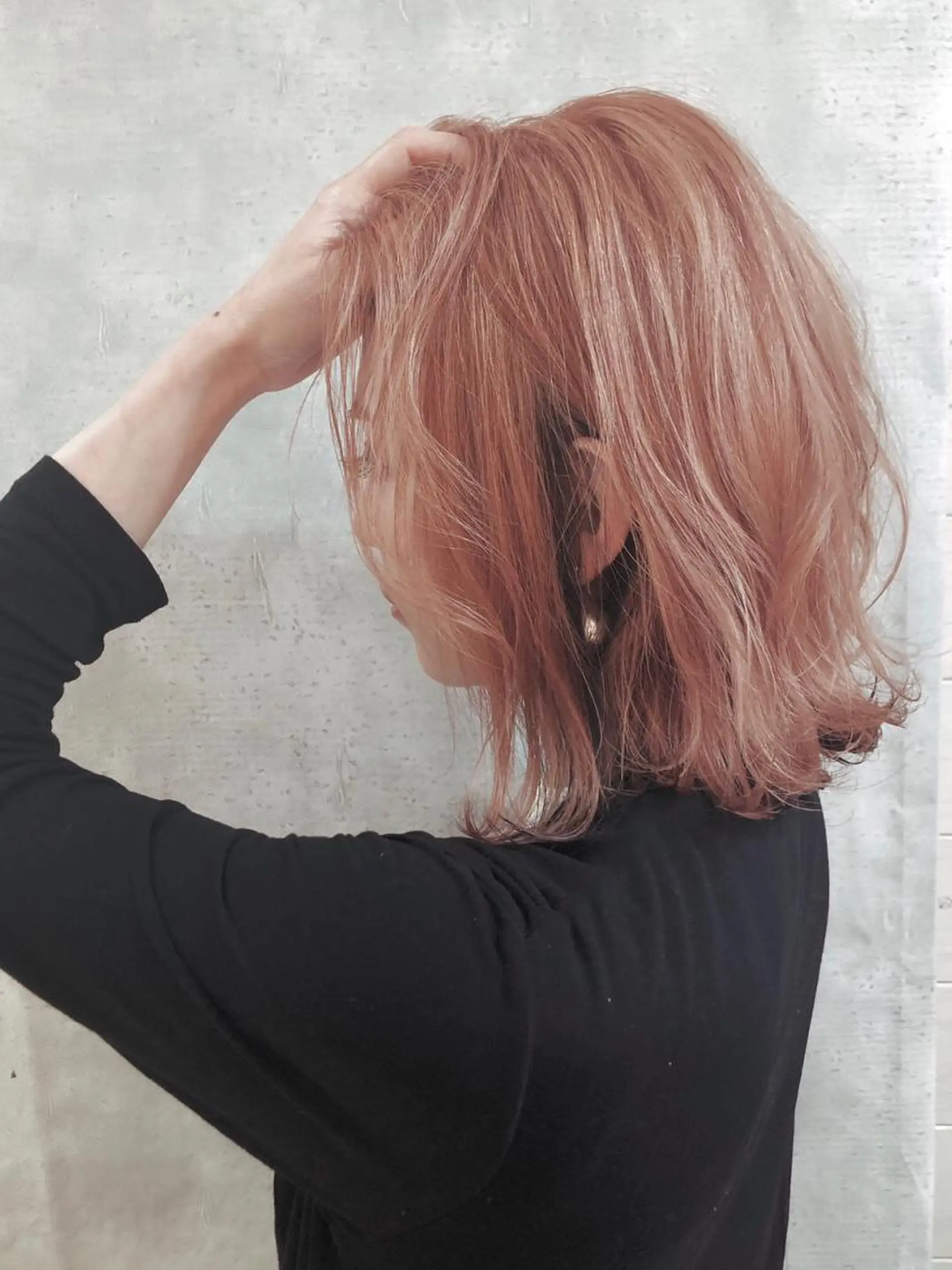 ショート カラー アディクシーカラー ブリーチ ケアブリーチ ダブルカラー ハイライトカラー MOU namba ムウナンバのヘアスタイル