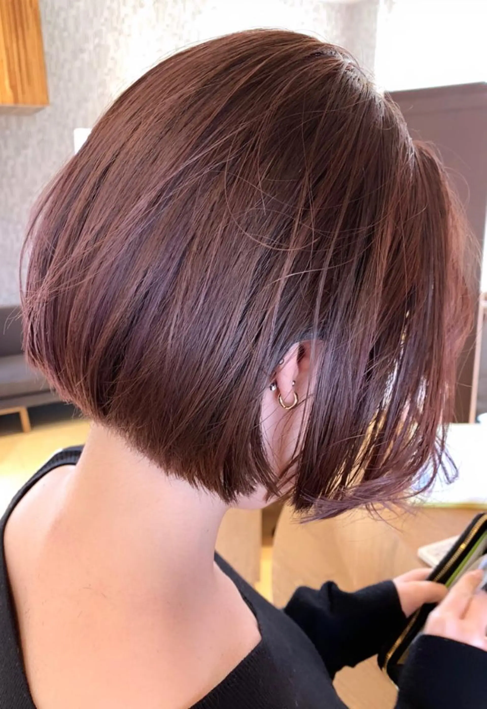 ショート 外国人風カラー ハイライト レイヤーカット ブリーチ/ハイトーン SERINAのヘアスタイル