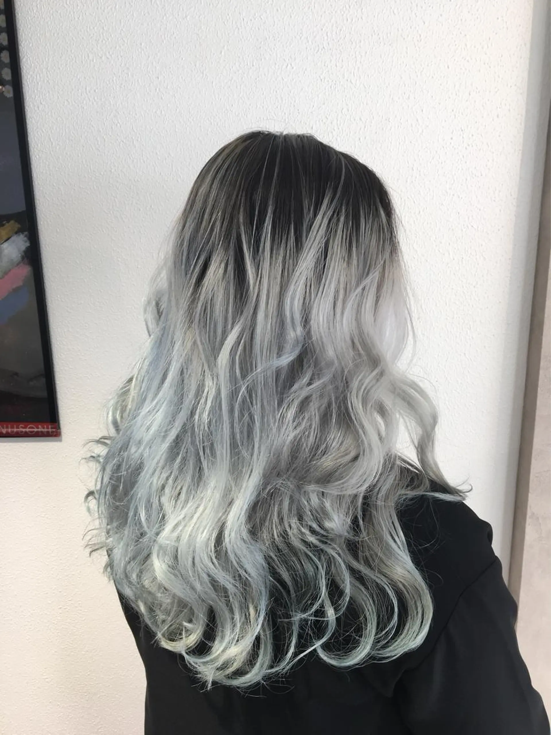 ロング カラー パーマ ヘアアレンジ メンズ キッズ ネイル マツエク・マツパ メンズハイトーン ハイトーンカラー シルバー シルバー カット セレーネ心斎橋店 SHINTANIのヘアスタイル