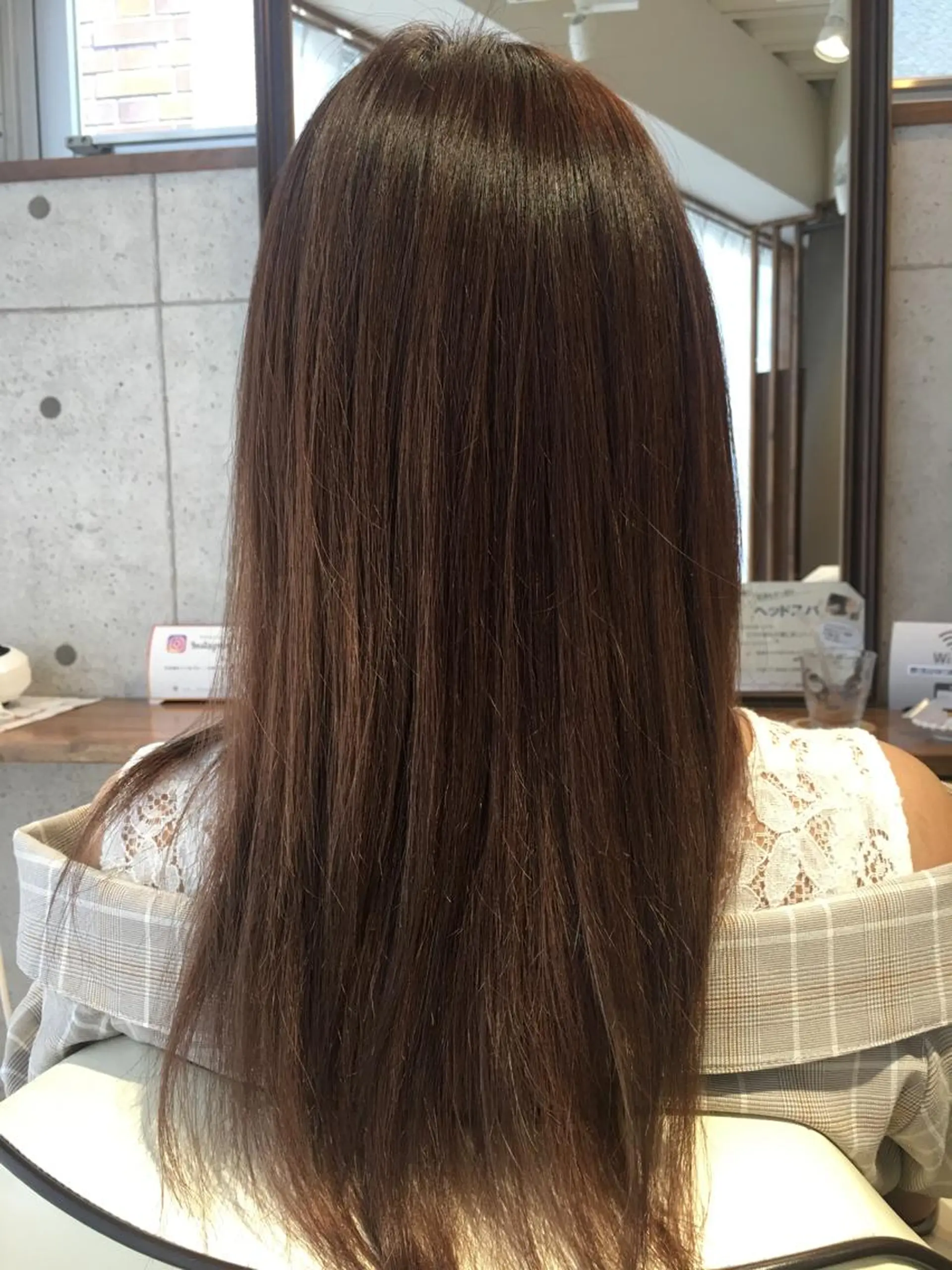 セミロング カラー ブリーチ 透明感カラー/ボブ 今気になること占う人のヘアスタイル