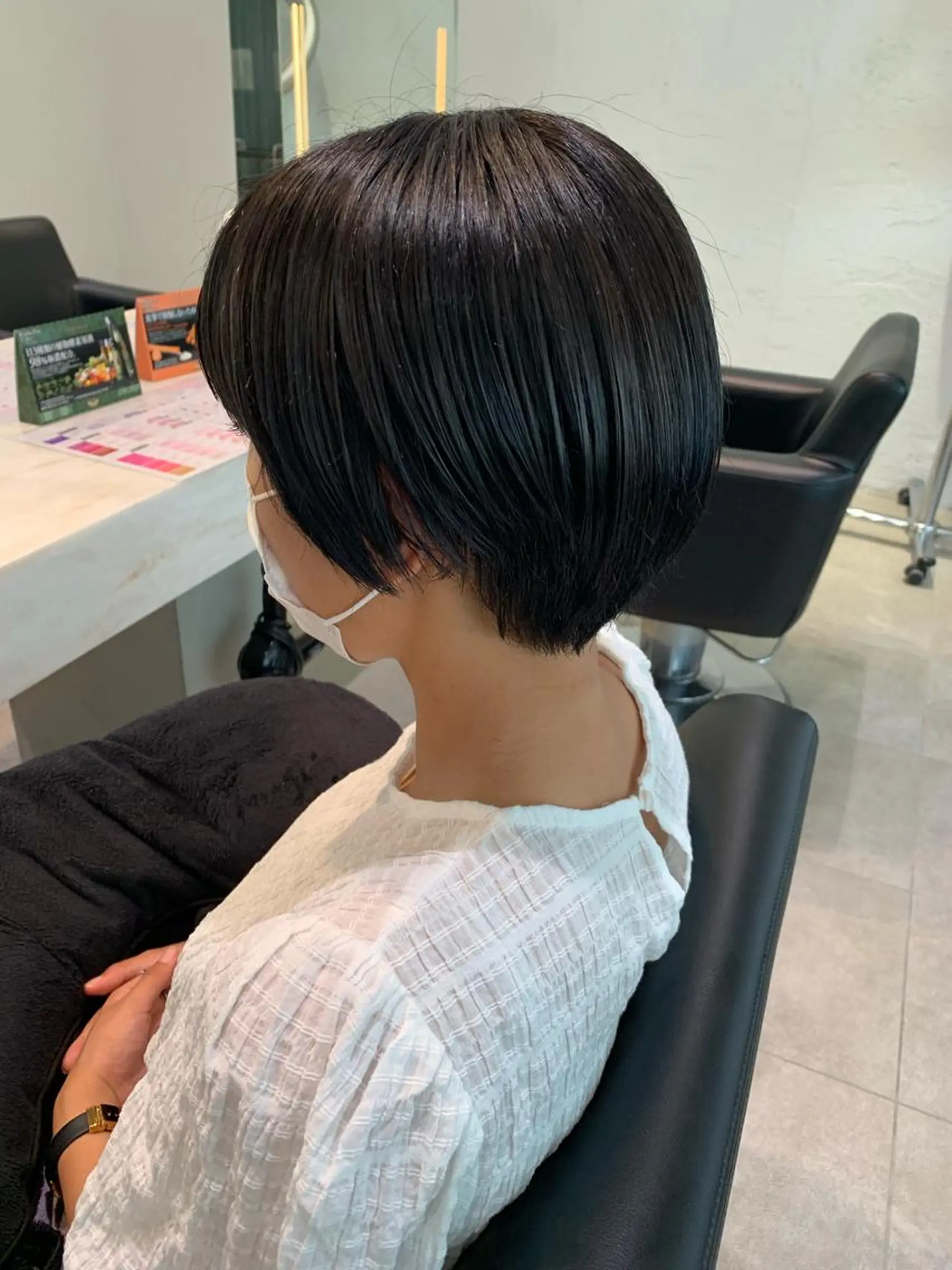 ショート カラー ヘアアレンジ アッシュ 透明感カラー ダークアッシュ 🫧透明感カラー/ ボブ/小笠原汐海🪽のヘアスタイル