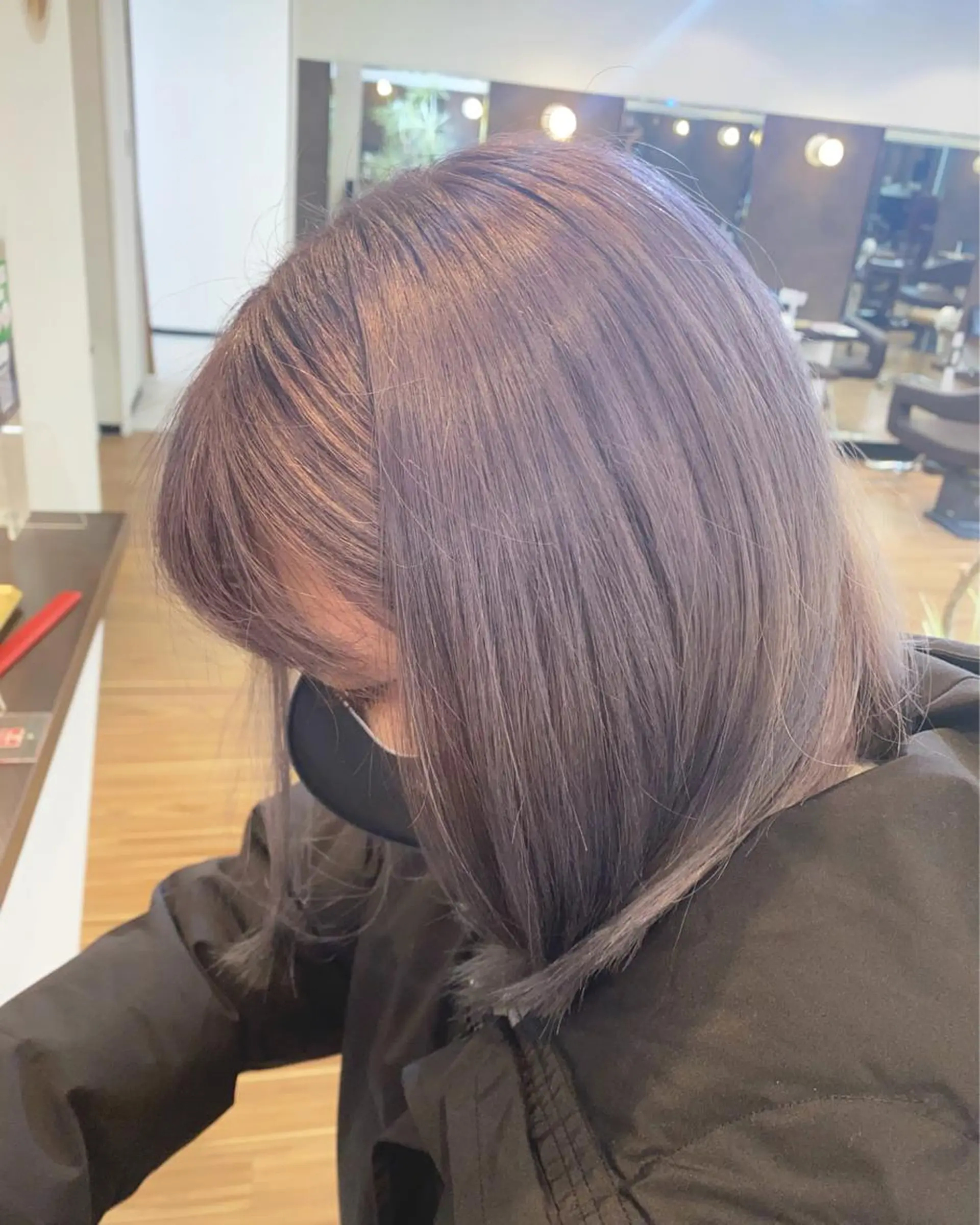 ショート カラー ブリーチ ラベンダーカラー 色ムラ修正の神様 新宿ハイトーンかすみのヘアスタイル