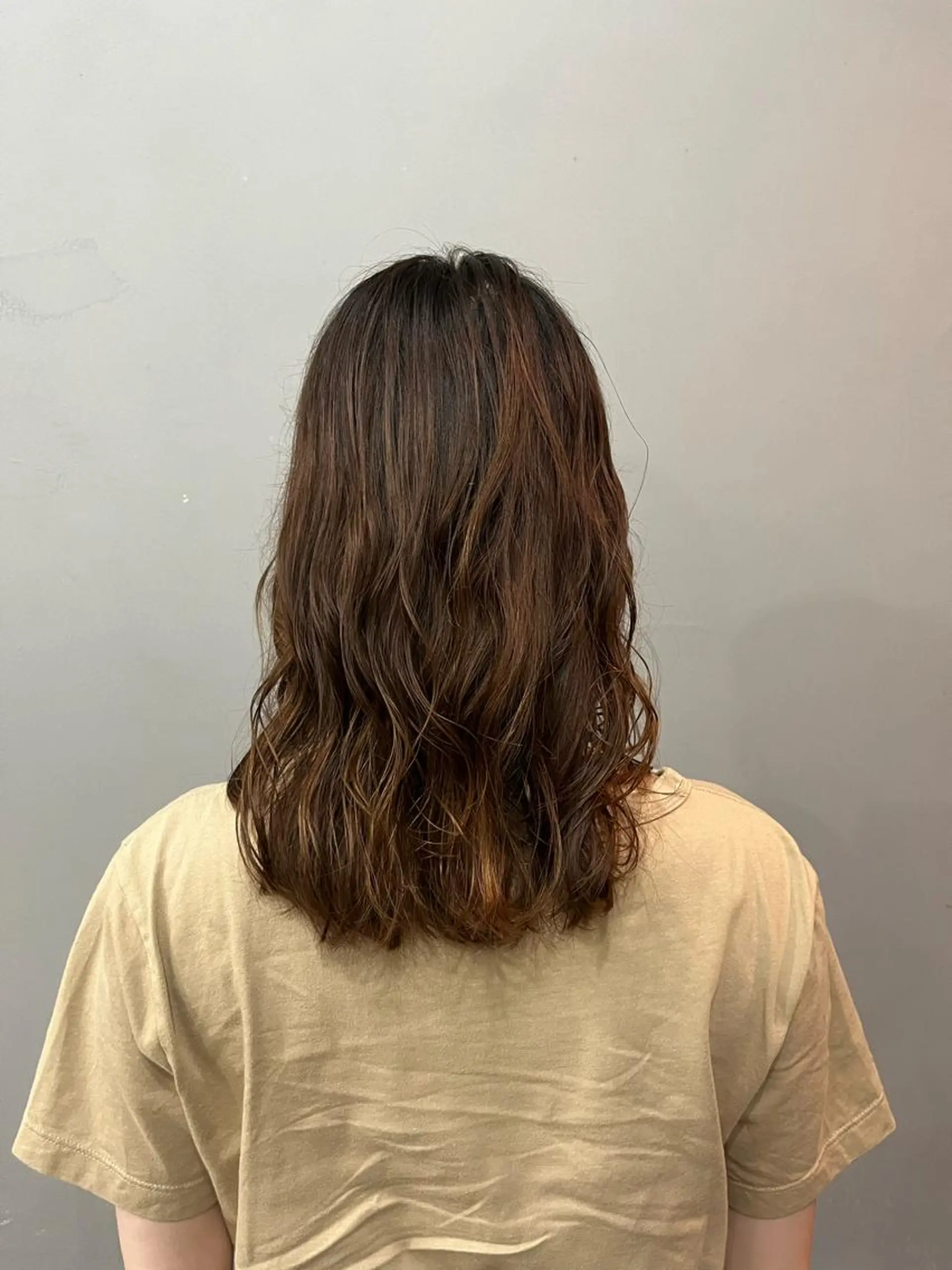 ミディアム パーマ カット トリートメント ショート/ボブ/透明 感カラー/高橋あみのヘアスタイル