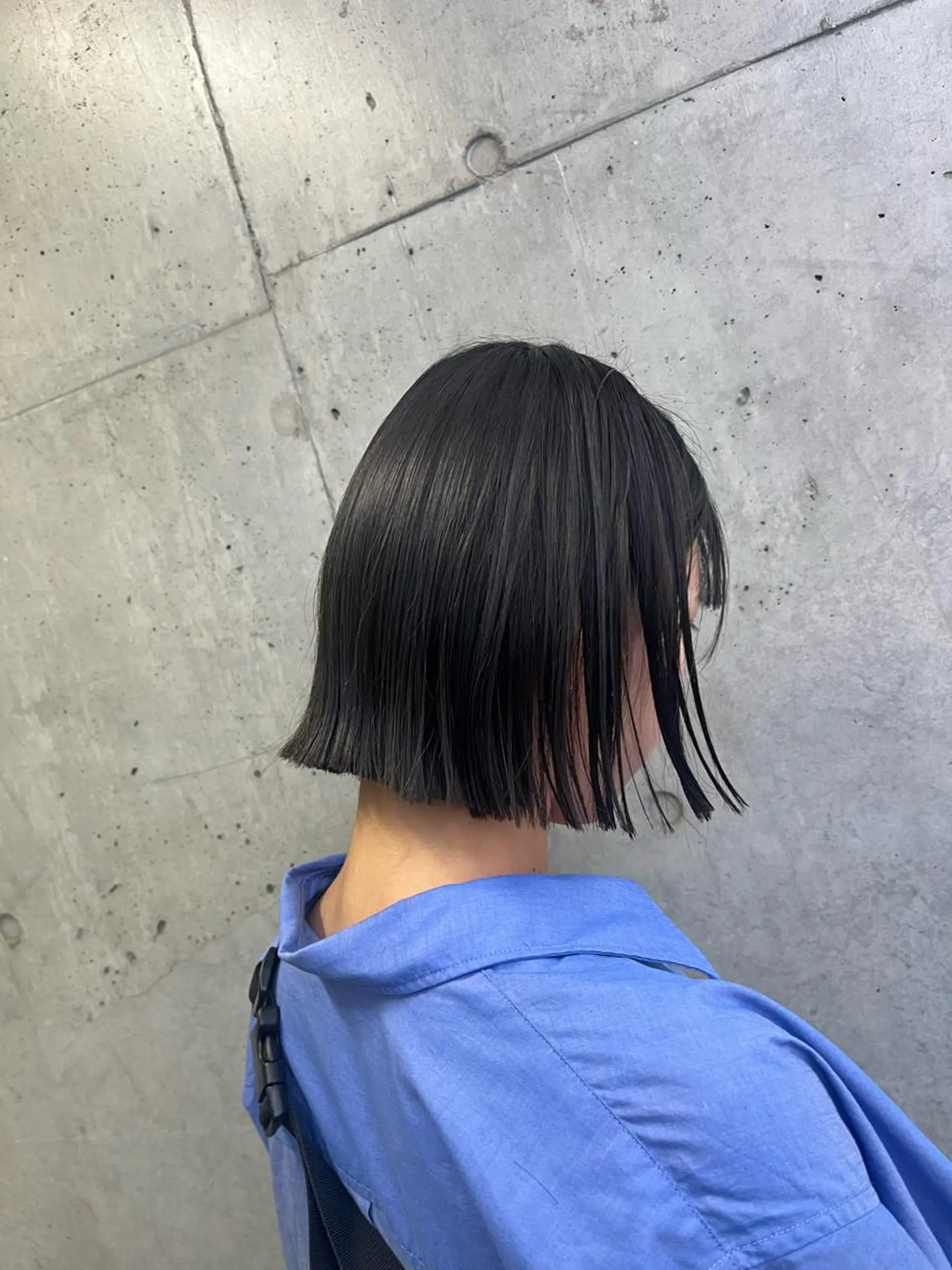 ショート カラー ブラウンカラー 透明感カラー グレージュ オリーブグレージュ オリーブグレー カット ヘアカラー トリートメント ヘッドスパ ヘアセット カジュアルを女っぽく 𝗮𝘆𝗮𝗰𝗼のヘアスタイル