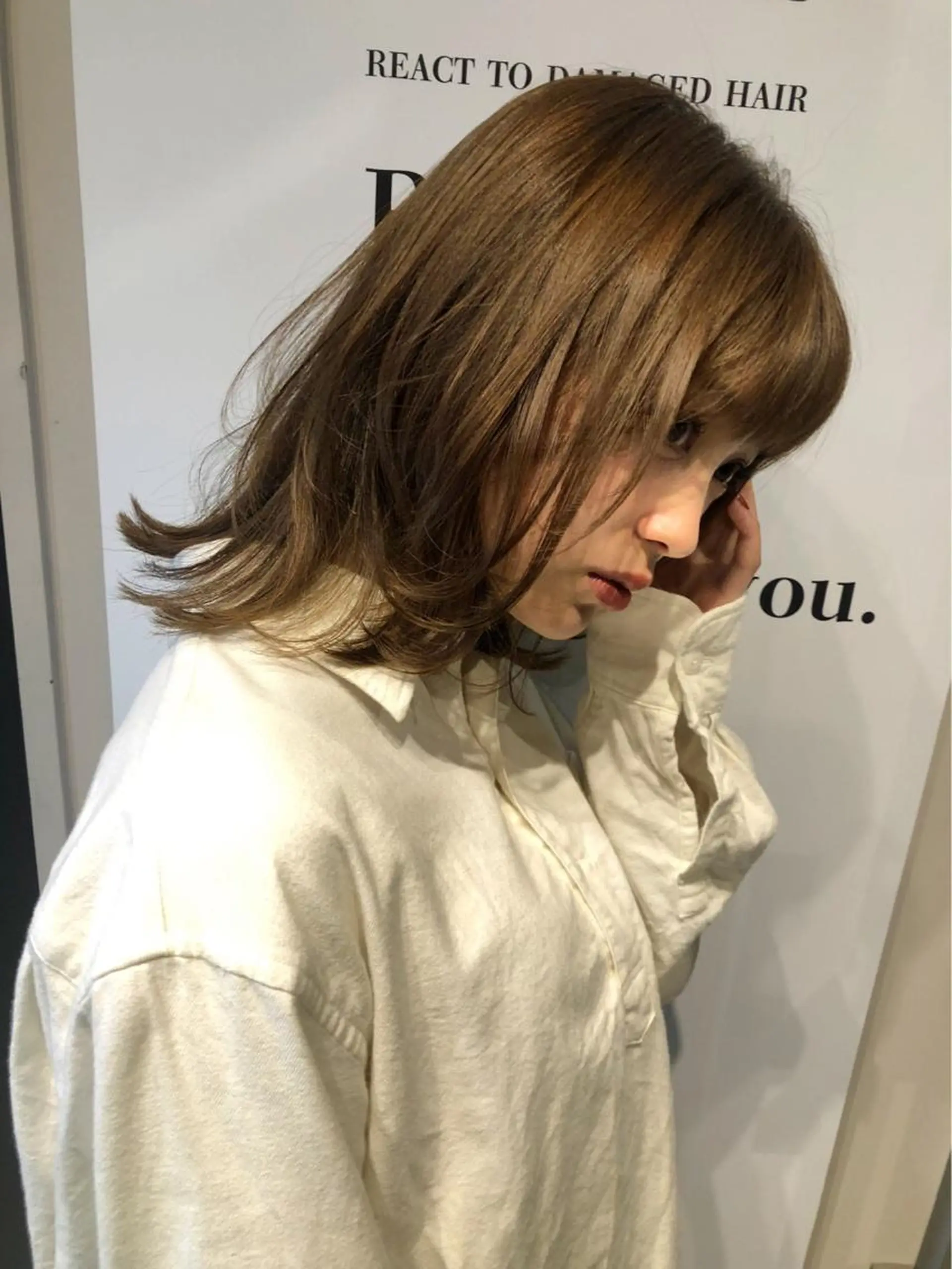 ミディアム カラー 外ハネヘア ヘアカラー トリートメント レイヤー×髪質改善 ×透明感/杉田 圭のヘアスタイル