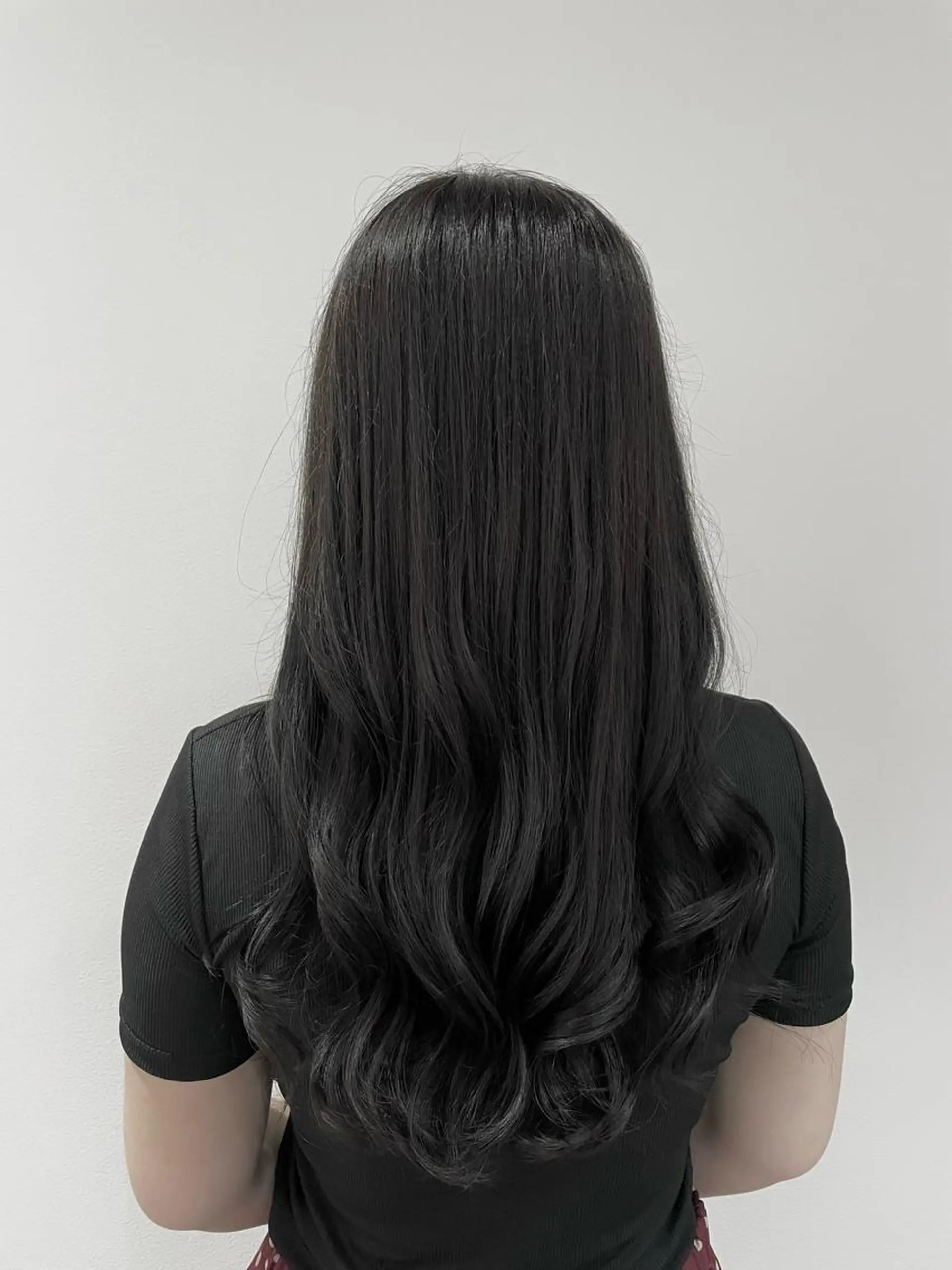 ロング カラー 黒髪 ブルーカラー ブルーブラック 韓国風ヘア 似合わせスタイル🪮 🌿まなべさとみ🌿のヘアスタイル