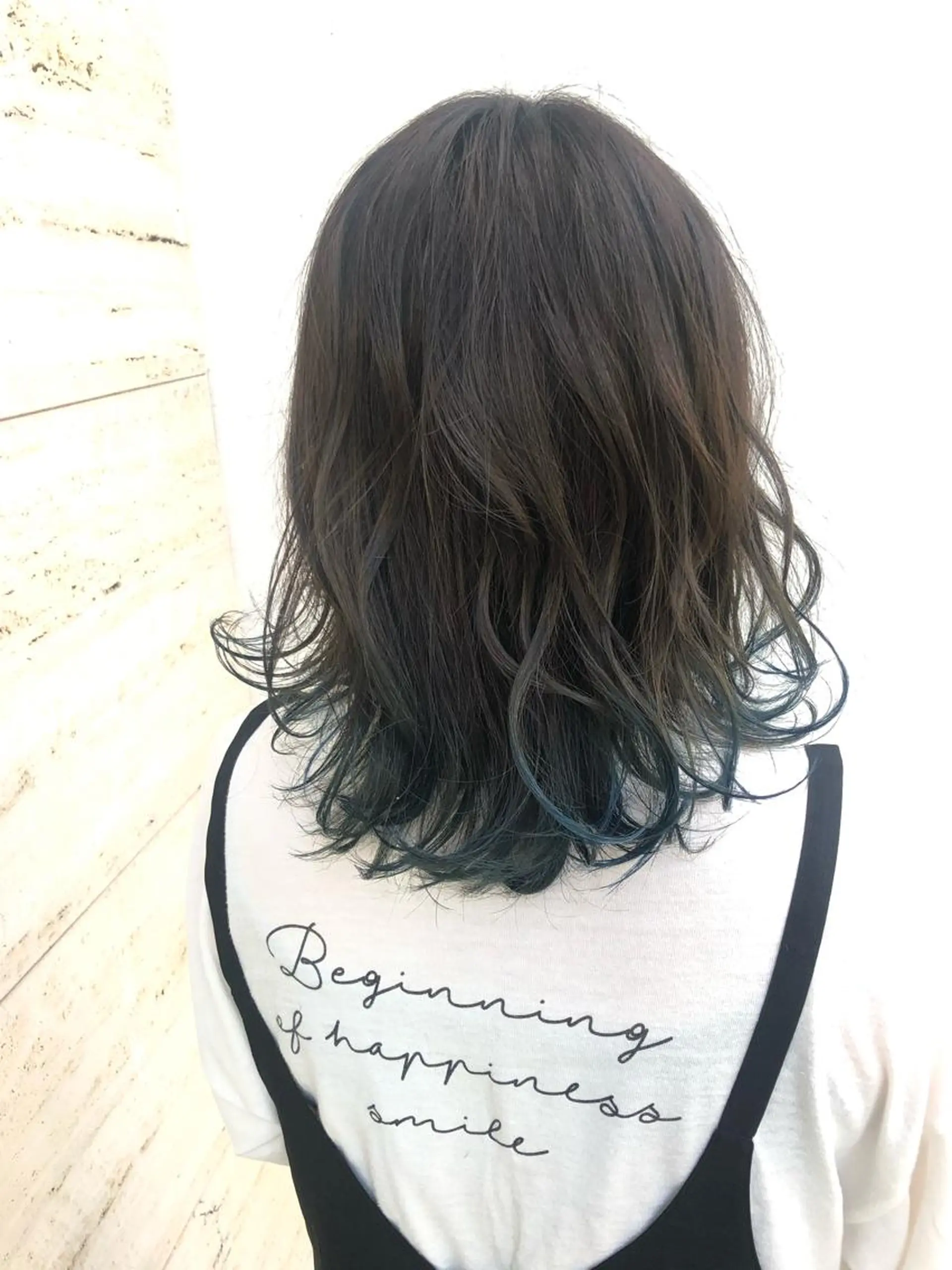 ミディアム カラー ブルーカラー ヤマモト マイのヘアスタイル