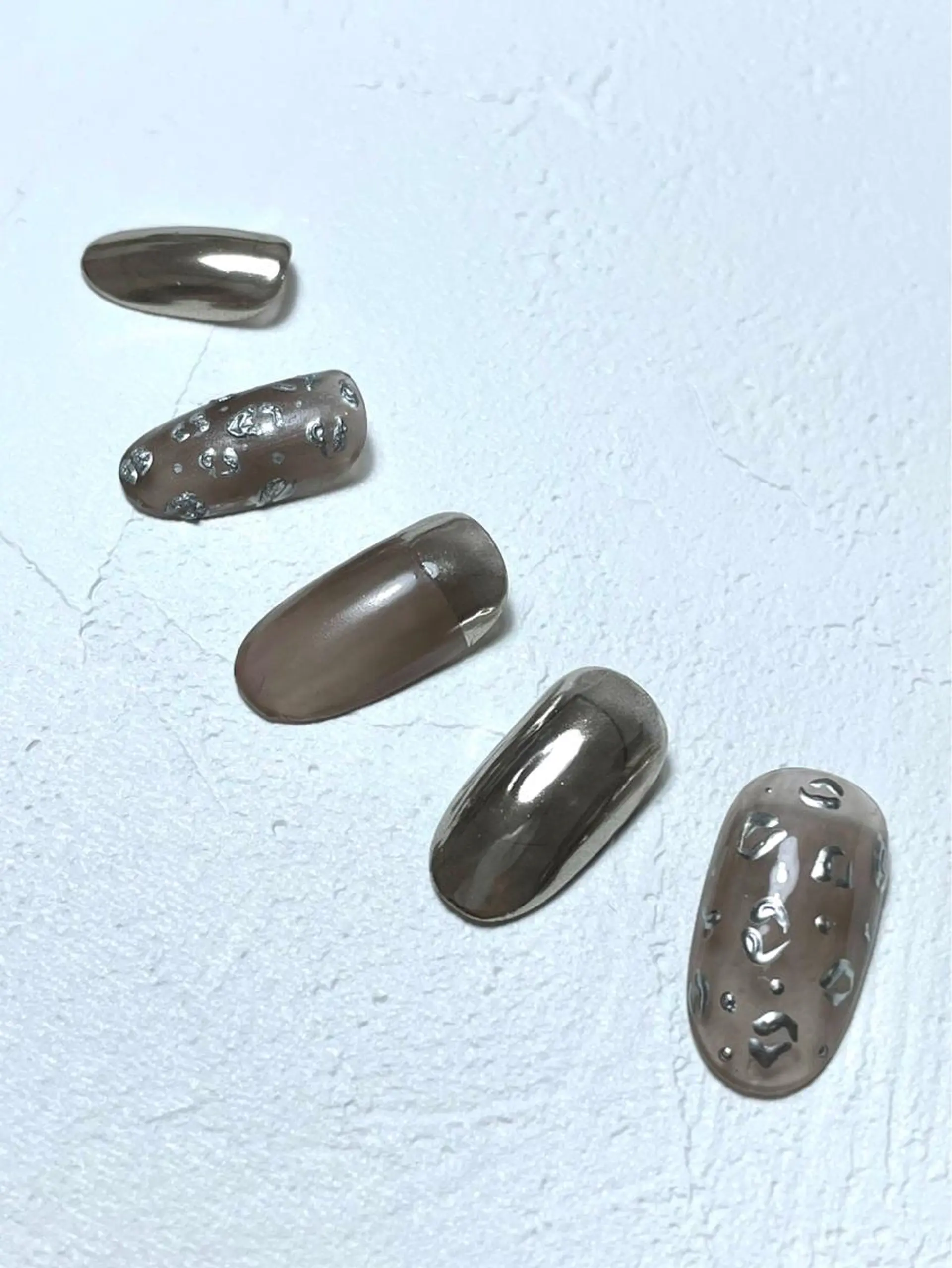 ネイル アニマル柄 maison de charme Beauté所属・Beaute IORIのネイルデザイン