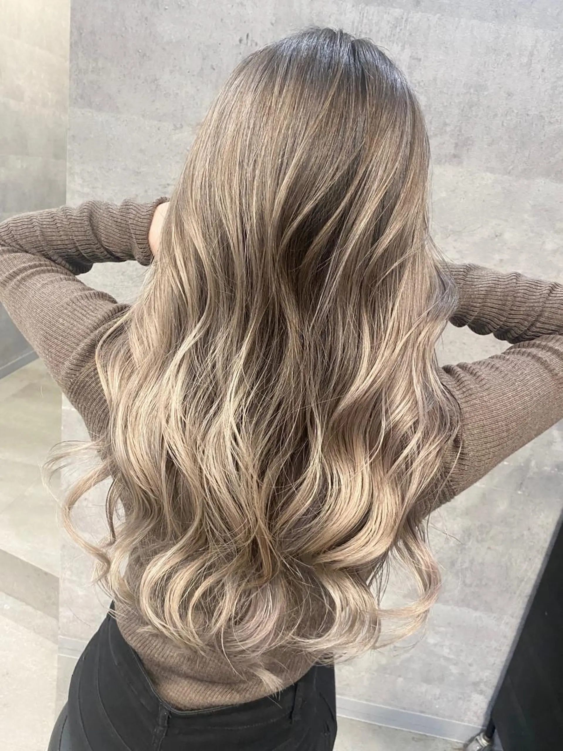 ロング カラー ヘアアレンジ メンズ ネイル マツエク・マツパ アイブロウ メンズバレイヤージュ バレイヤージュ レイヤーカット ヘアカラー トリートメント 井上 一平のヘアスタイル