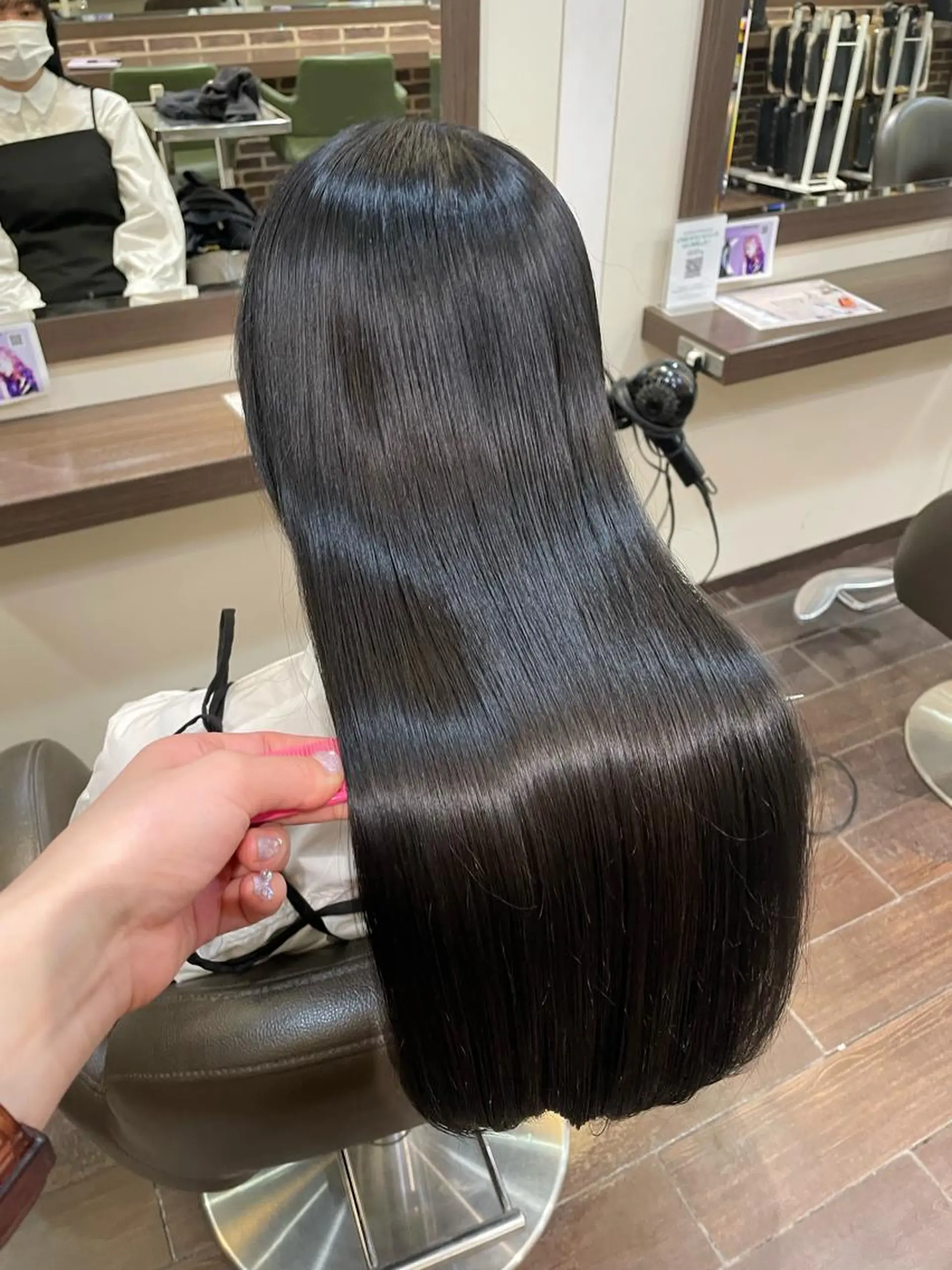 セミロング カラー 髪質改善 トリートメント 縮毛矯正 aya/小顔レイヤー /柔らかカラーのヘアスタイル