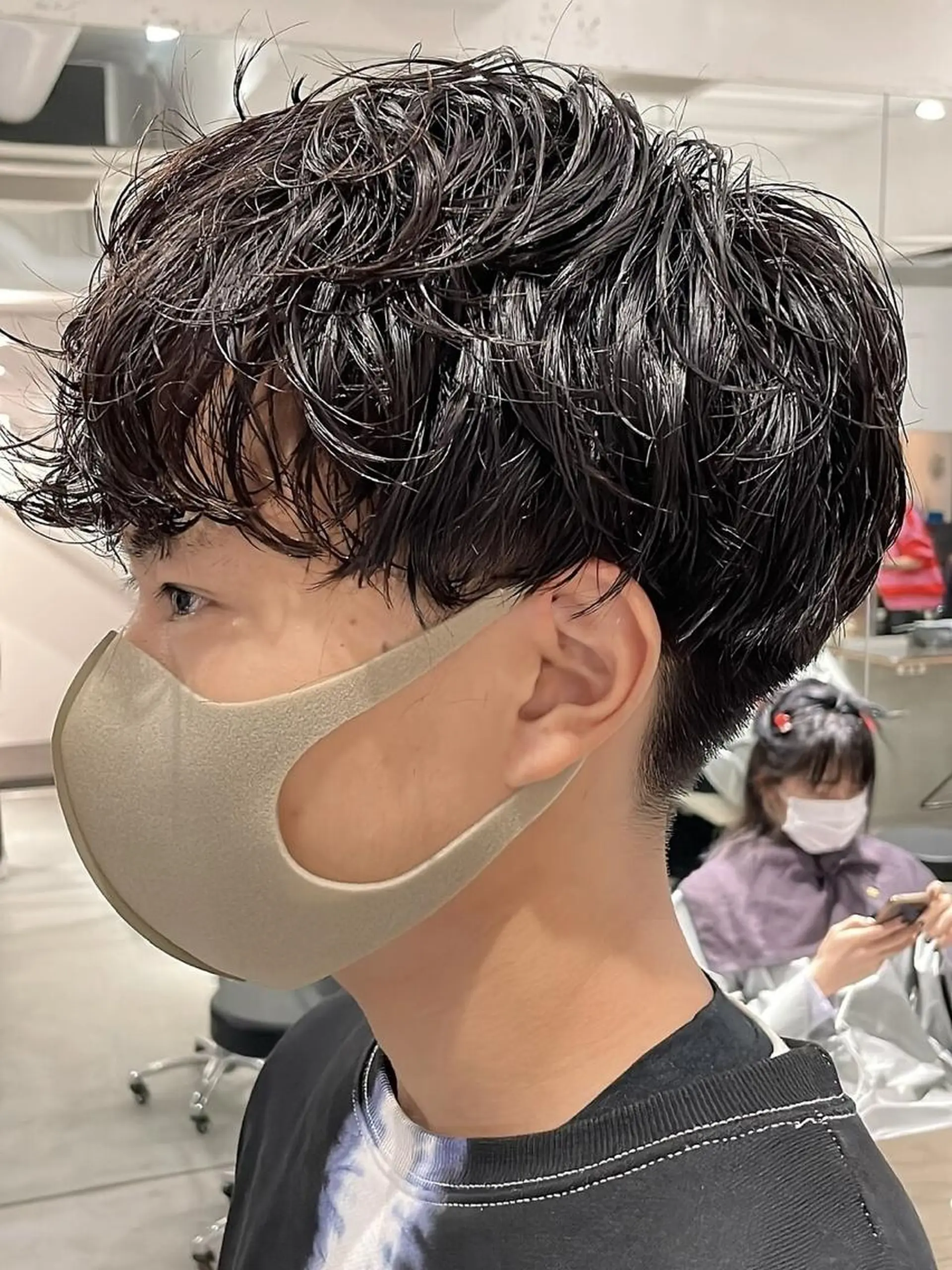 ショート カラー パーマ ヘアアレンジ メンズ メンズバレイヤージュ メンズブリーチ センターパート フェードカット メンズハイライト ハイトーン/レイヤー 🌸さくらのヘアスタイル