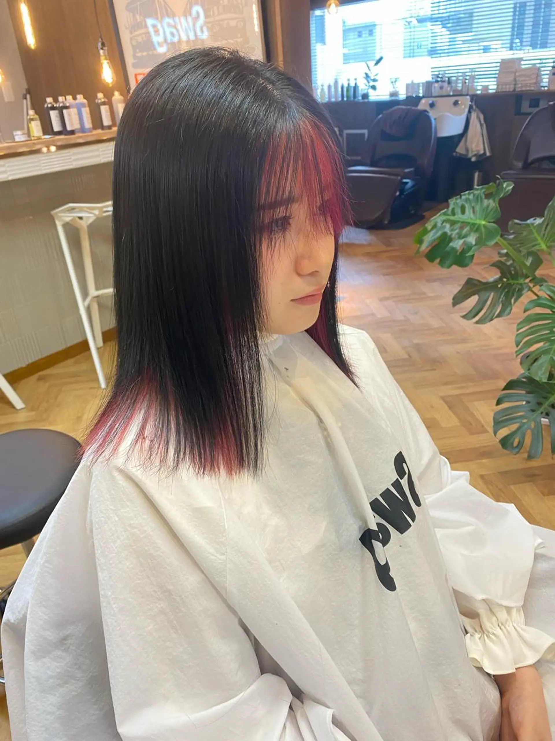 ミディアム デザインカラー/ボブ ブリーチカラー/ユリのヘアスタイル