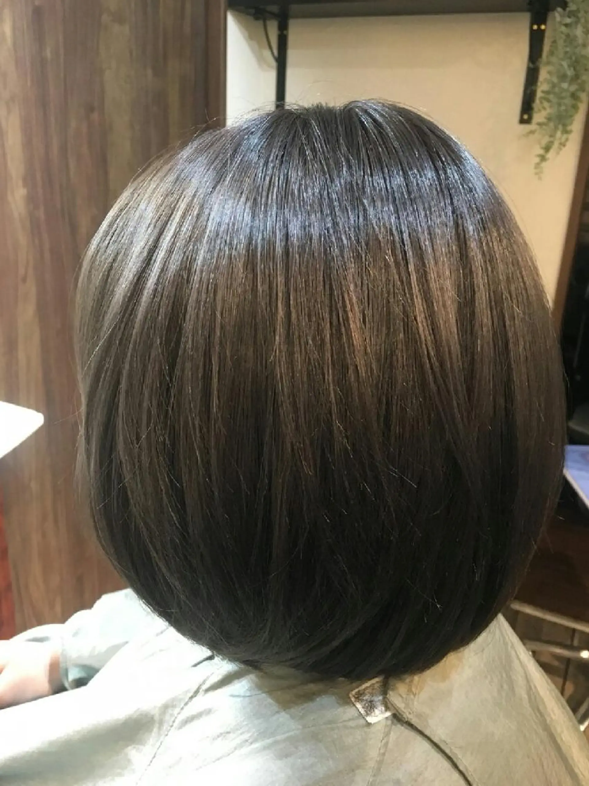 ショート カラー 鈴木 英治のヘアスタイル