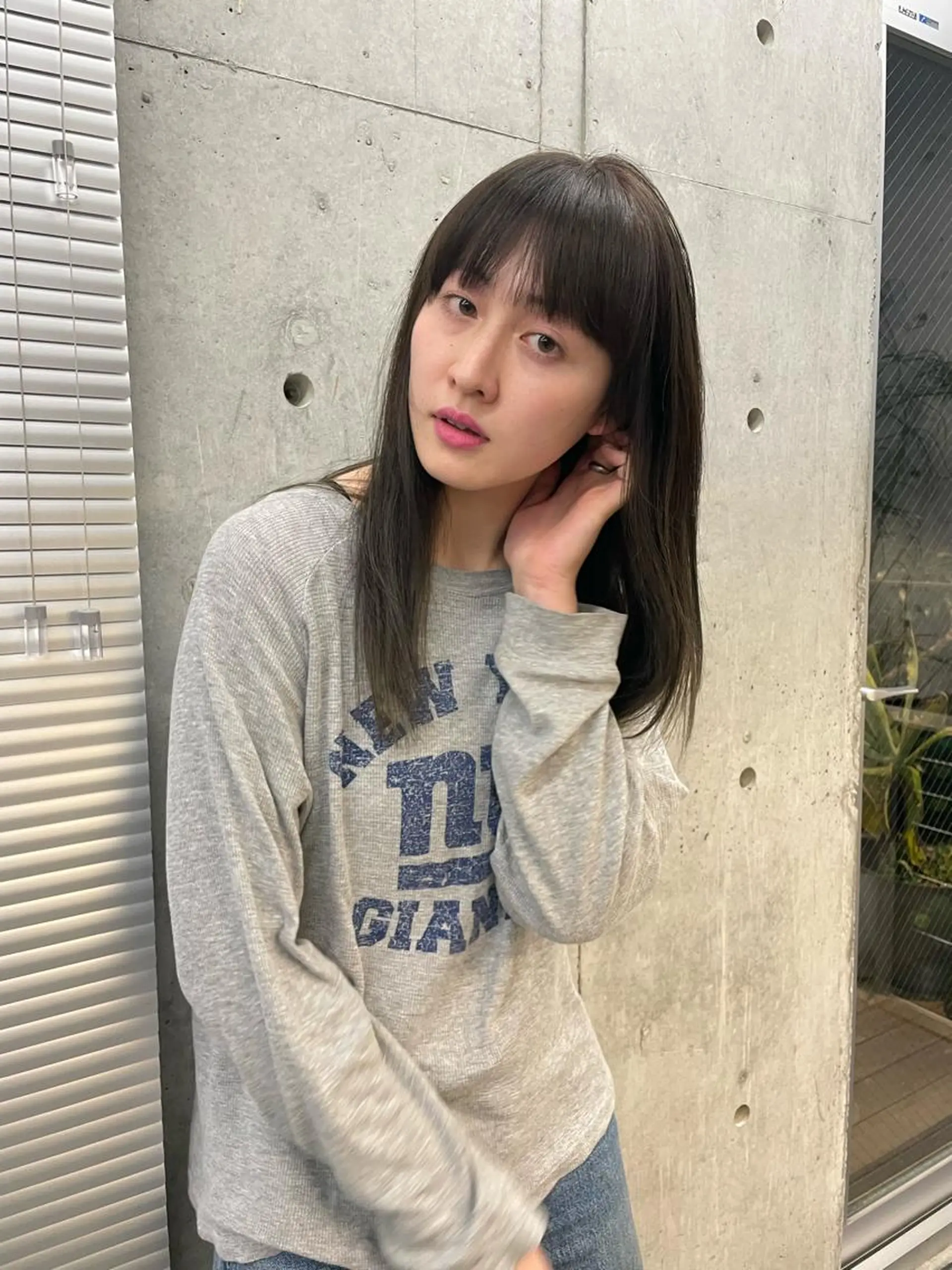 セミロング カット ヘアカラー 佐伯 和佳のヘアスタイル