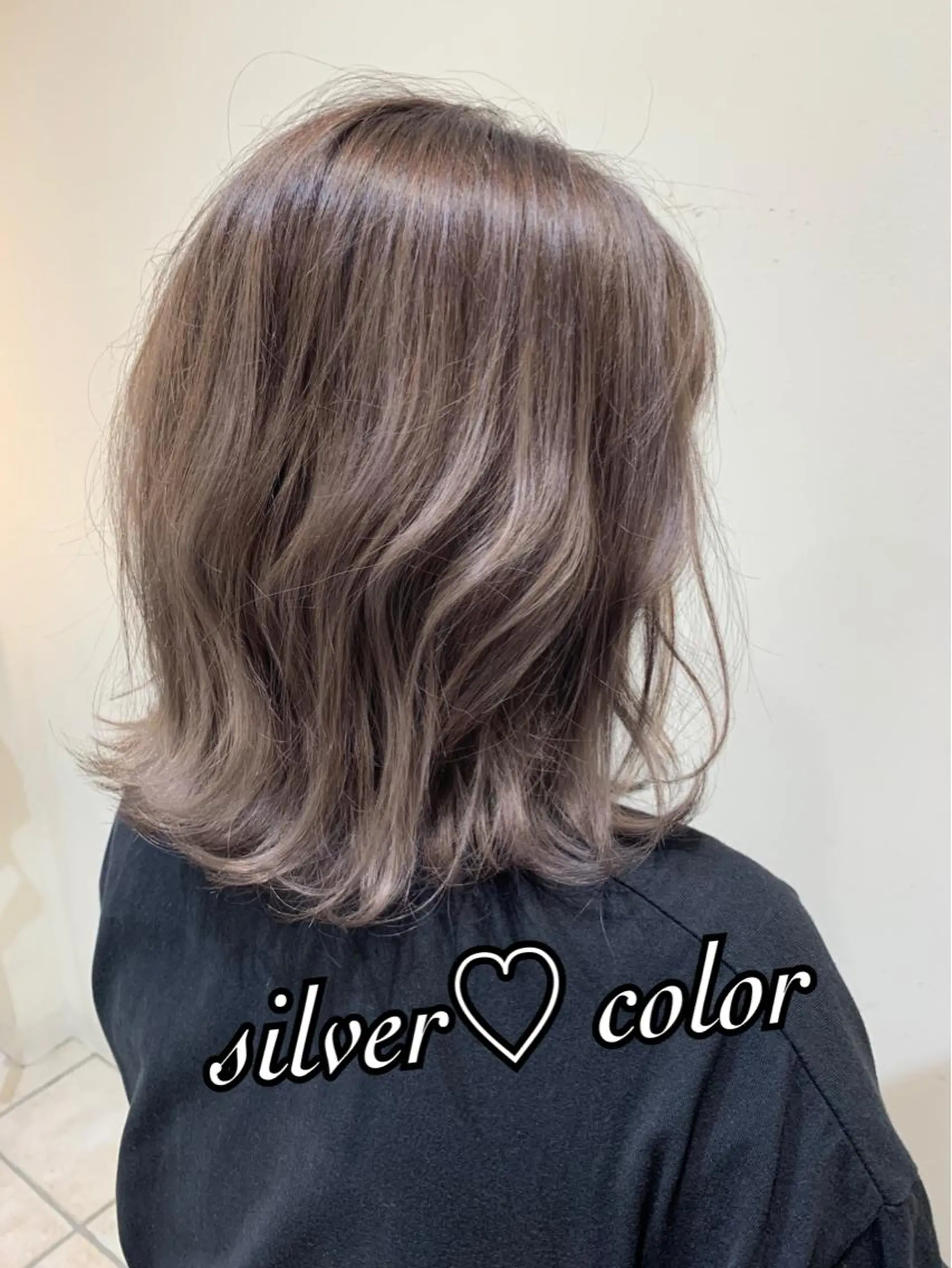 セミロング カラー ダブルカラー グレージュ Dia✂︎ 高澤優希のヘアスタイル