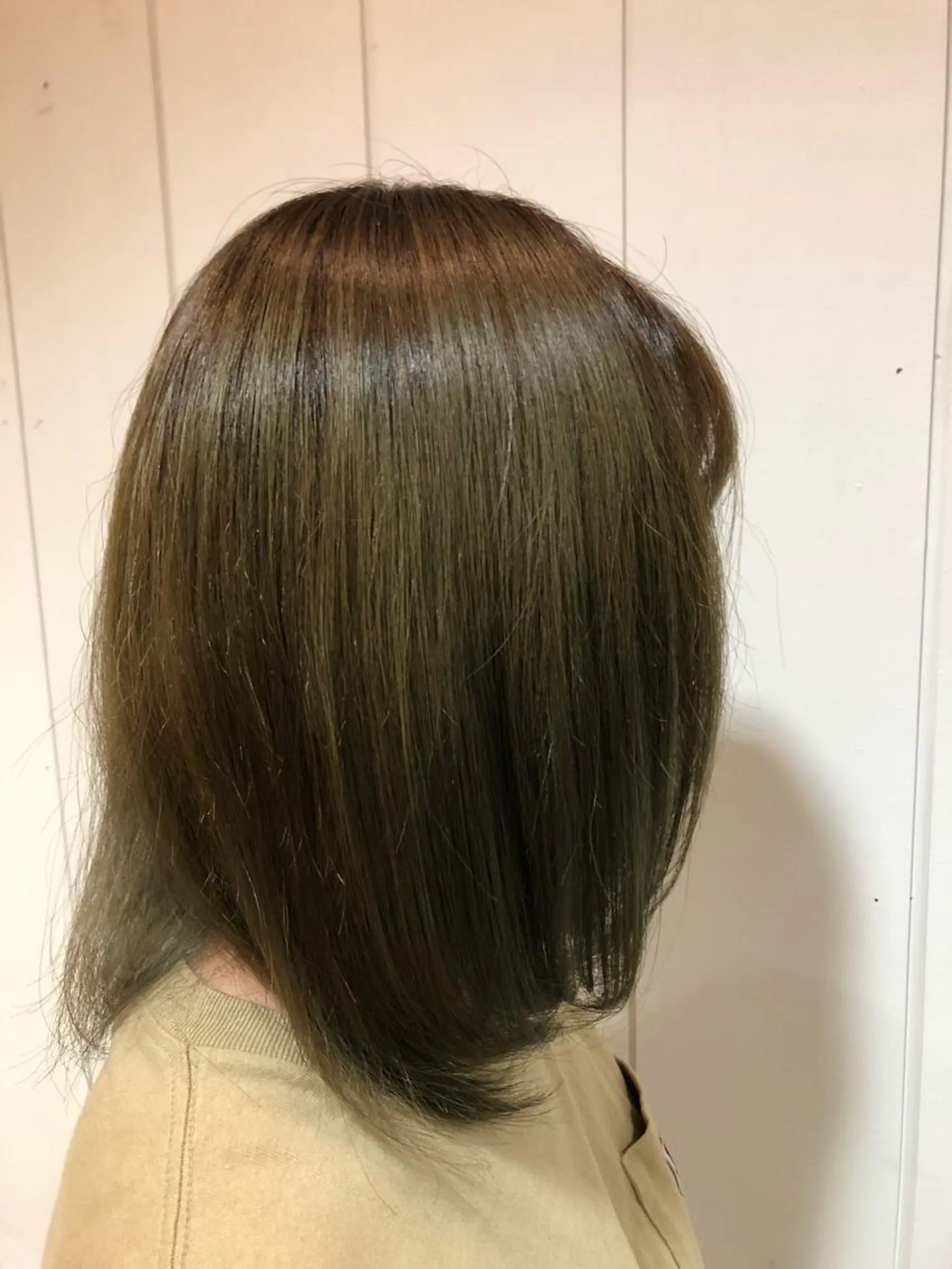 ミディアム カラー ボブカット 佐々木 祐太のヘアスタイル