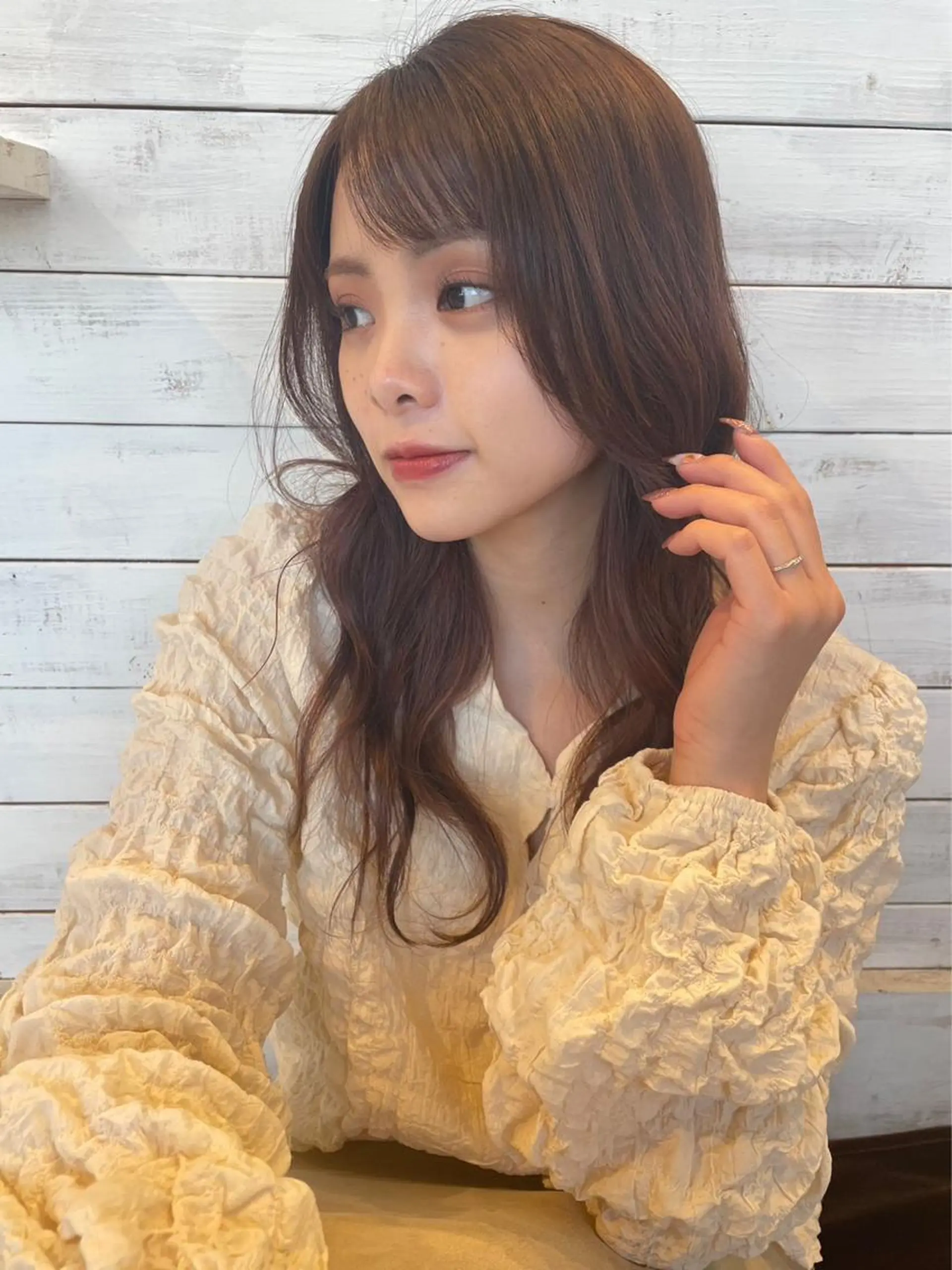 ロング 顔周りカット レイヤーカット カット トリートメント 片柳 美友季のヘアスタイル