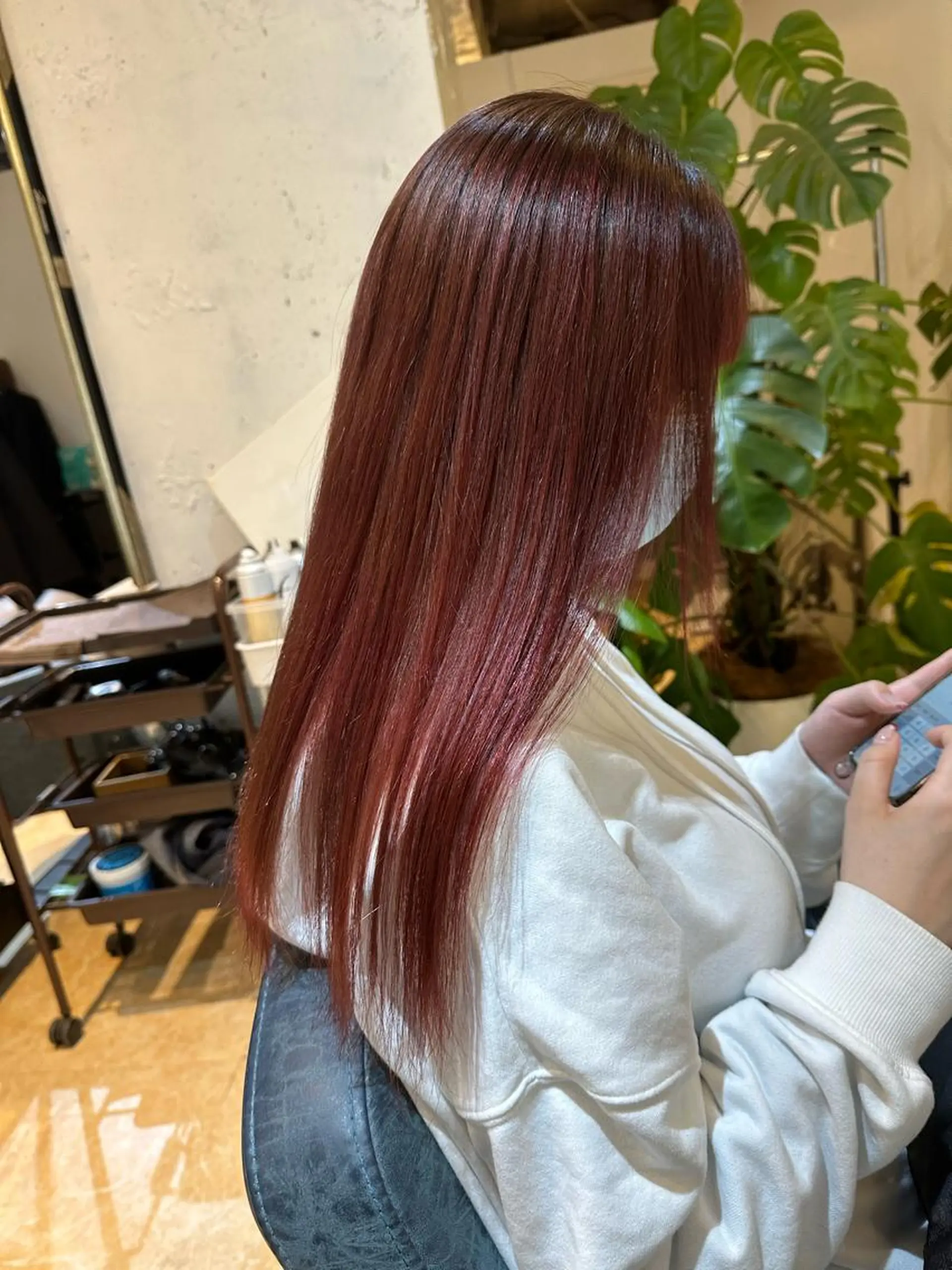 セミロング カット ヘアカラー 髪質改善ayame 横山諒のヘアスタイル