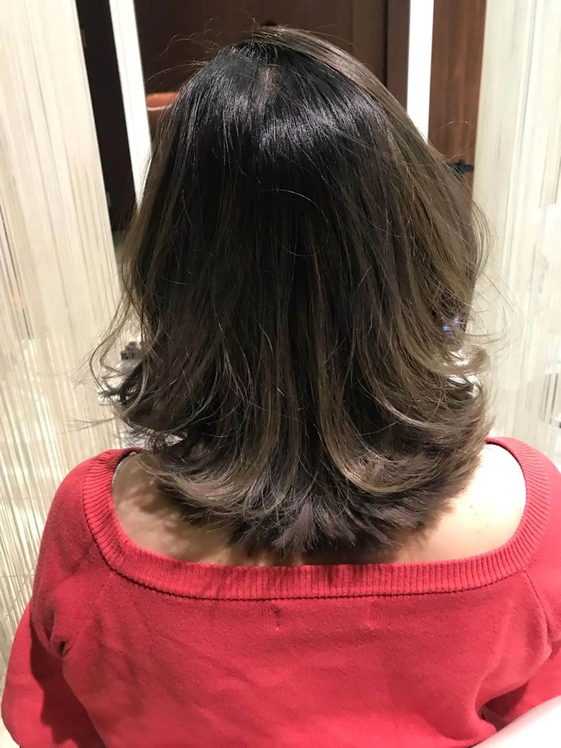 セミロング カラー グラデーションカラー 松本 将太のヘアスタイル