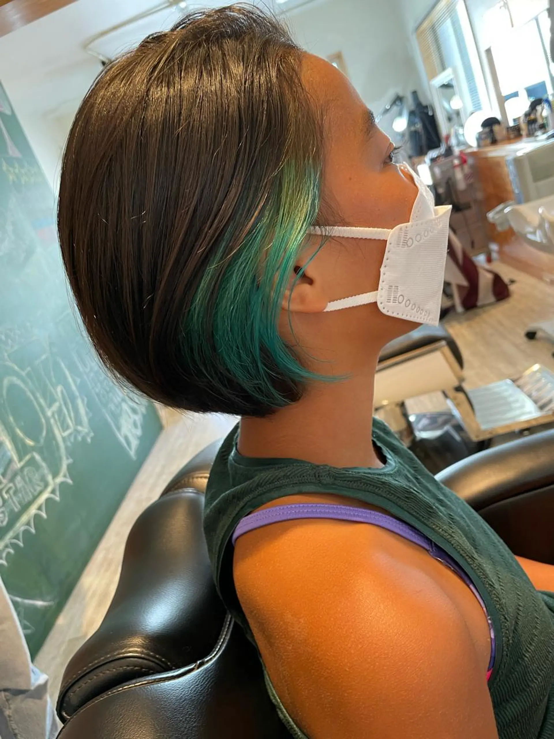 ショート カラー 黒髪 インナーカラー 通い続けられるサロン ママ美容師　明日香のヘアスタイル