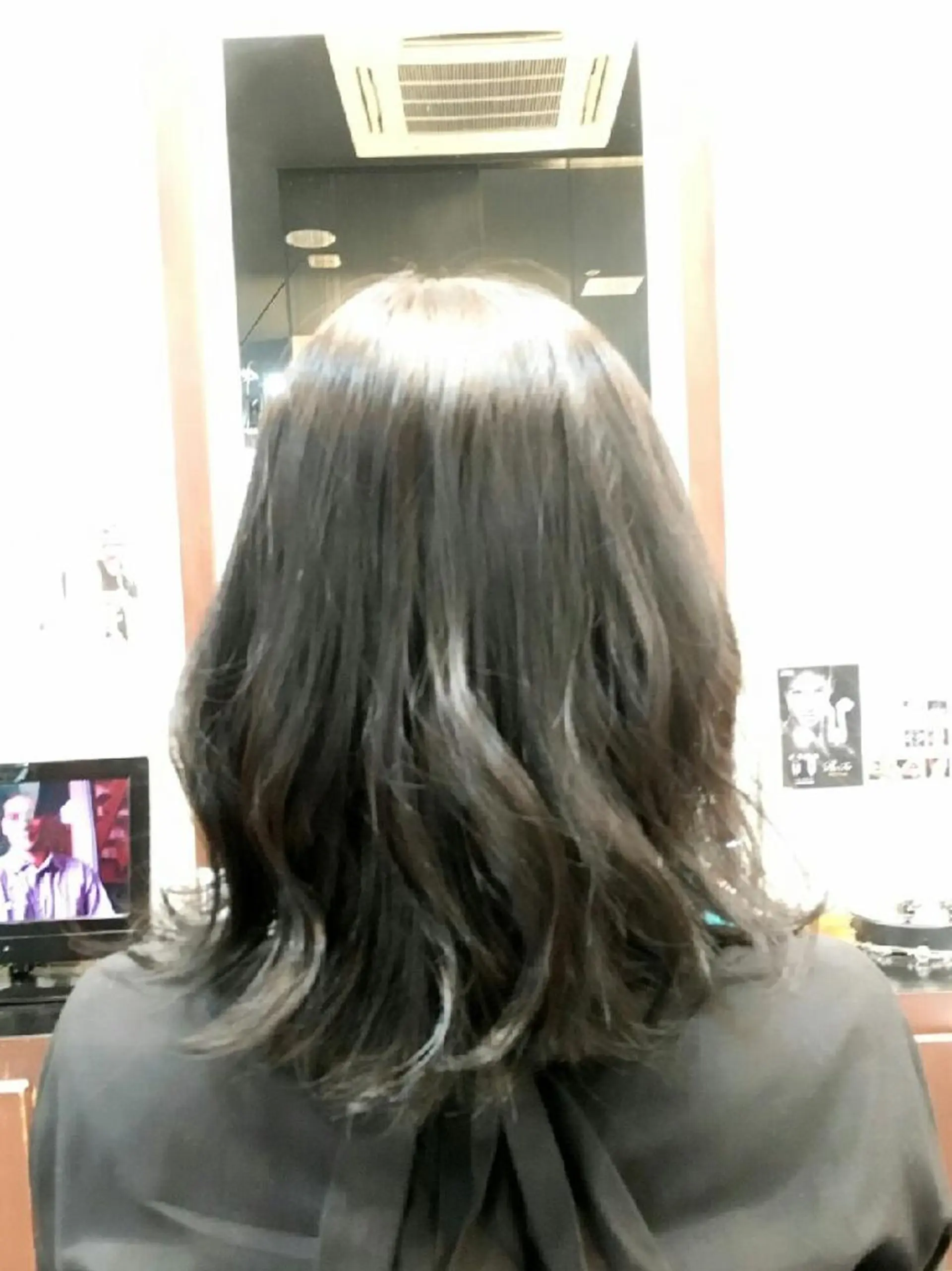 ショート ミディアム セミロング カラー SHAFT Ieiriのヘアスタイル