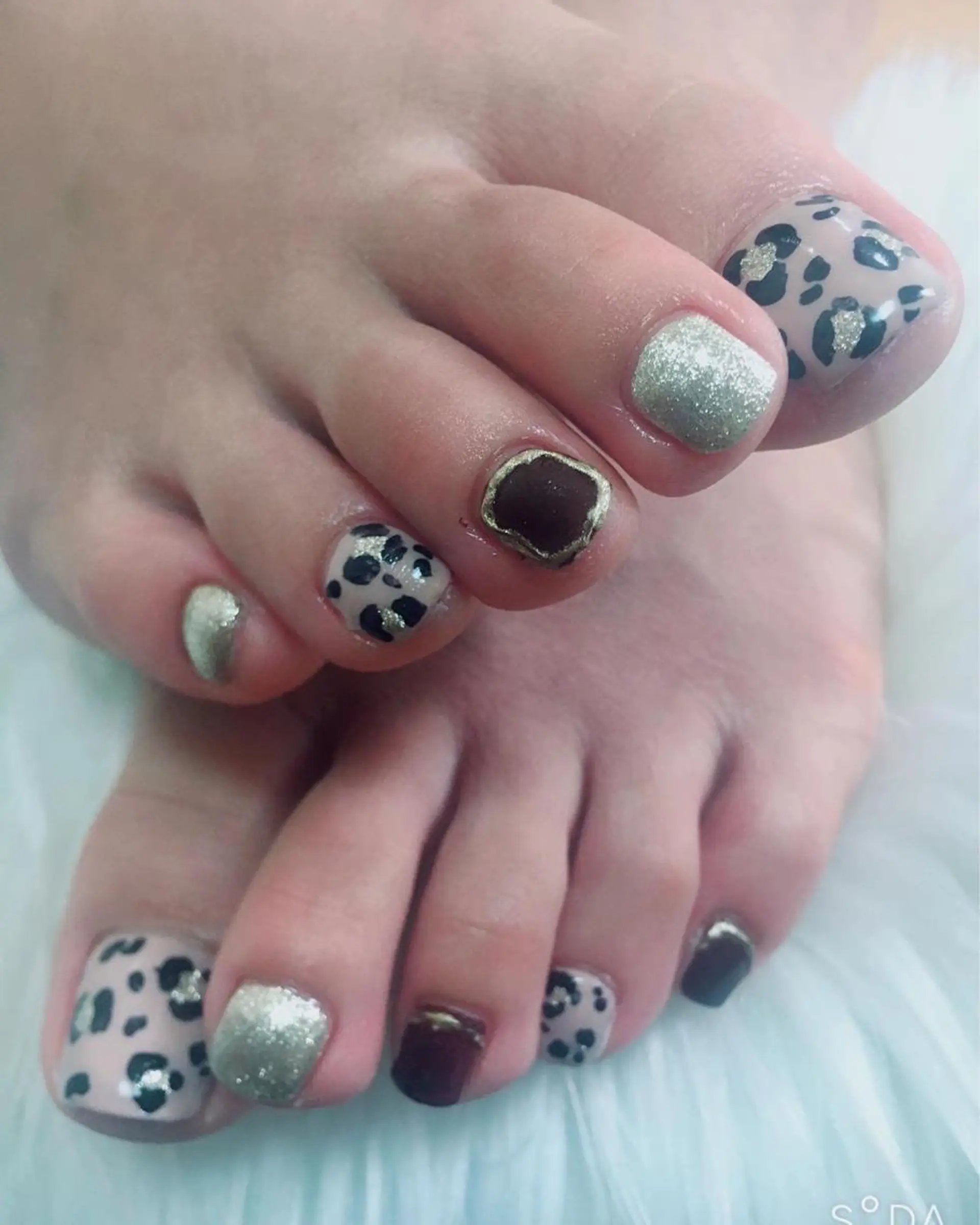 ネイル アニマル柄 ミラーネイル miwa ミワのネイルデザイン