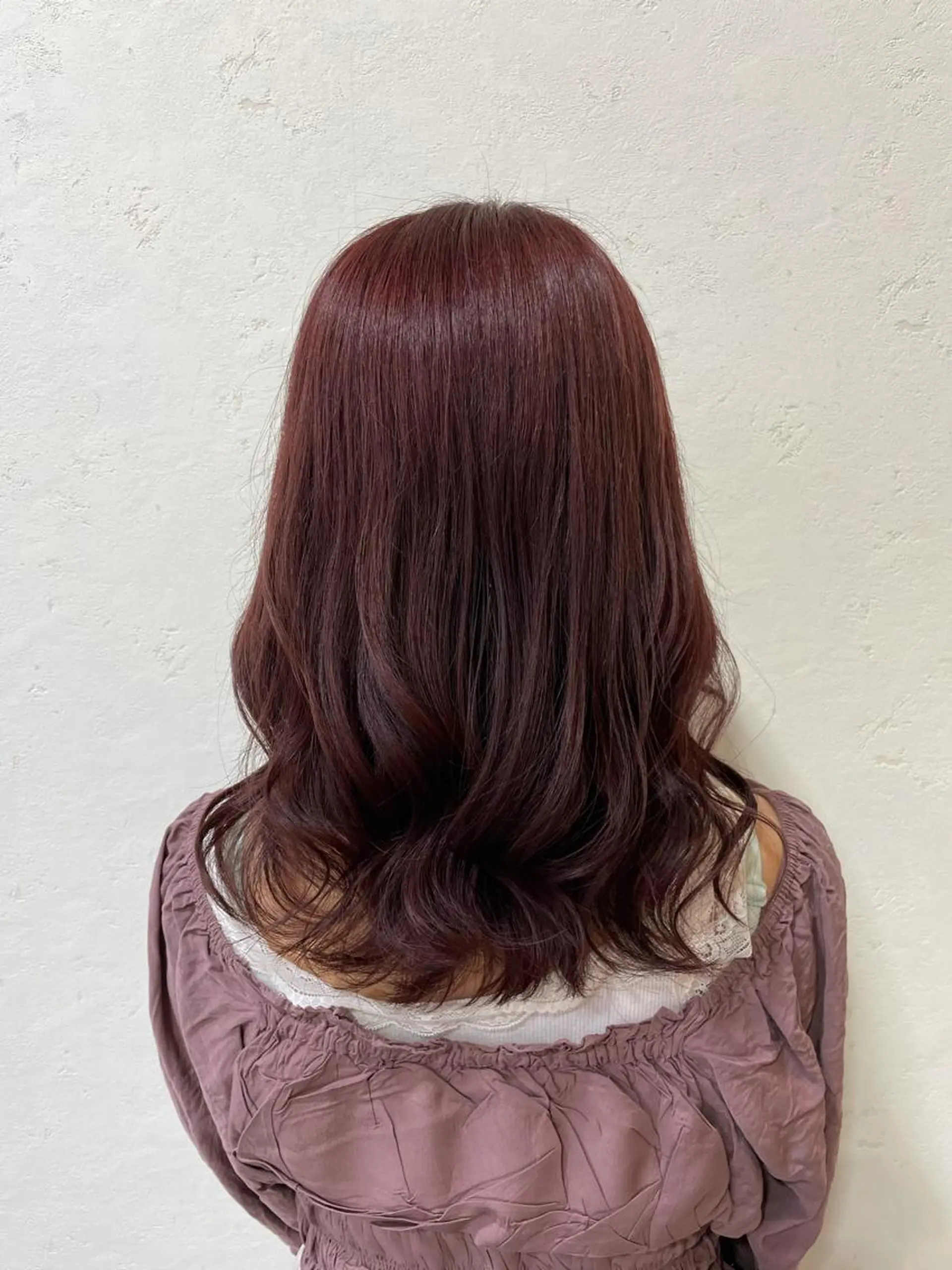 ミディアム カラー 齋藤 結愛のヘアスタイル