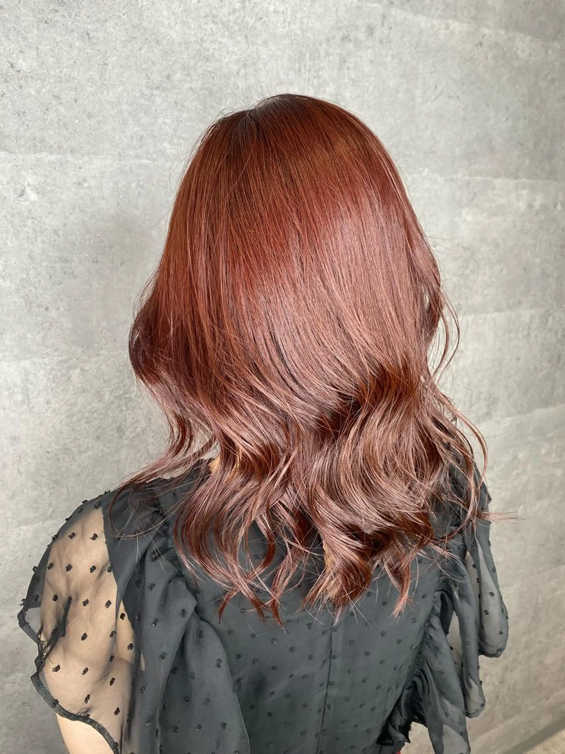 ロング ヘアアレンジ ヨシンモリ 韓国風ヘア レイヤーカット ロング おくれ毛 GO TODAY SHAiRE SALON 心斎橋edel所属・顔まわりカット ベージュのヘアスタイル