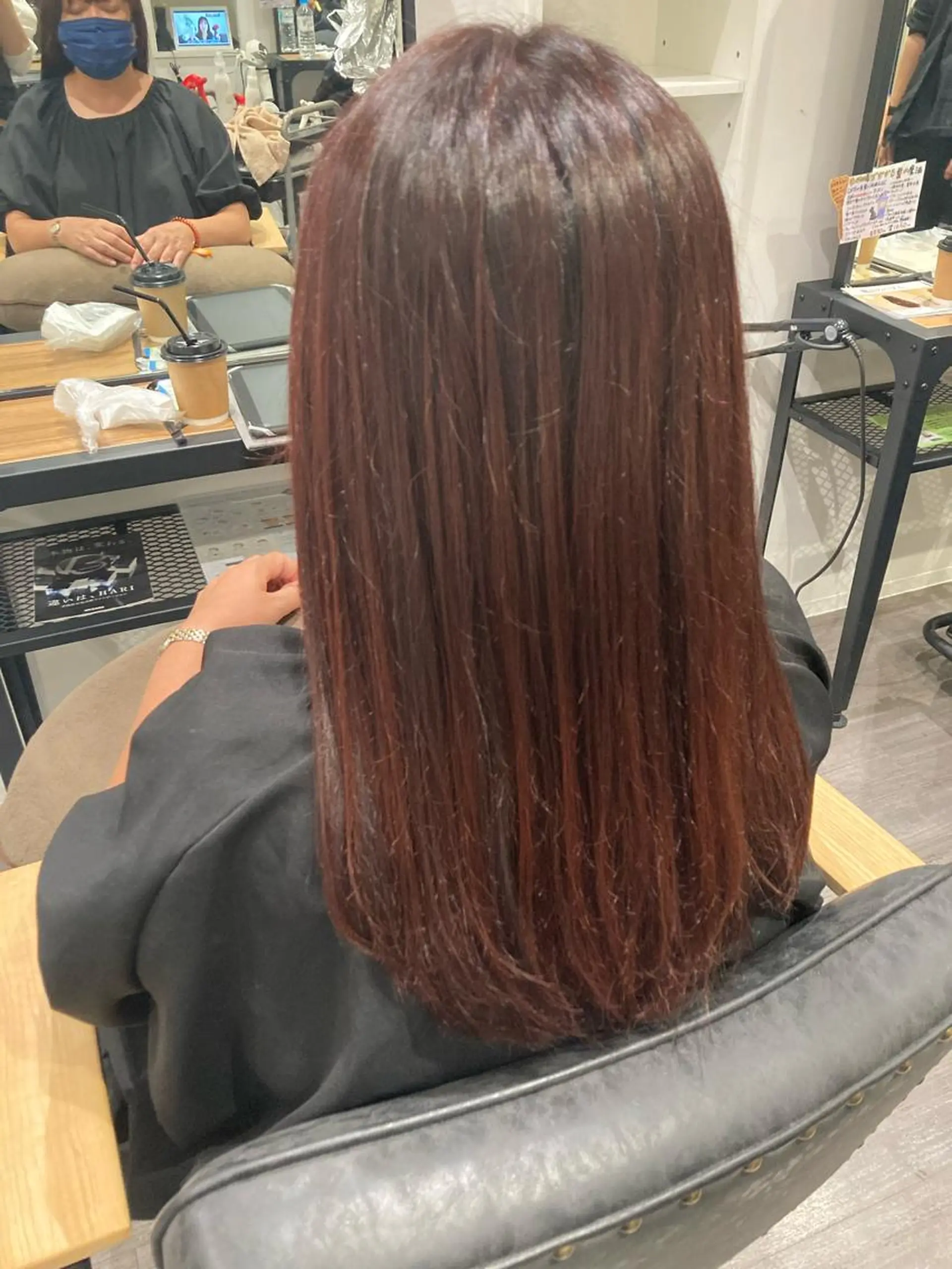 セミロング カラー ミルクティー量産💙 💙ブリーチ特化💙のヘアスタイル