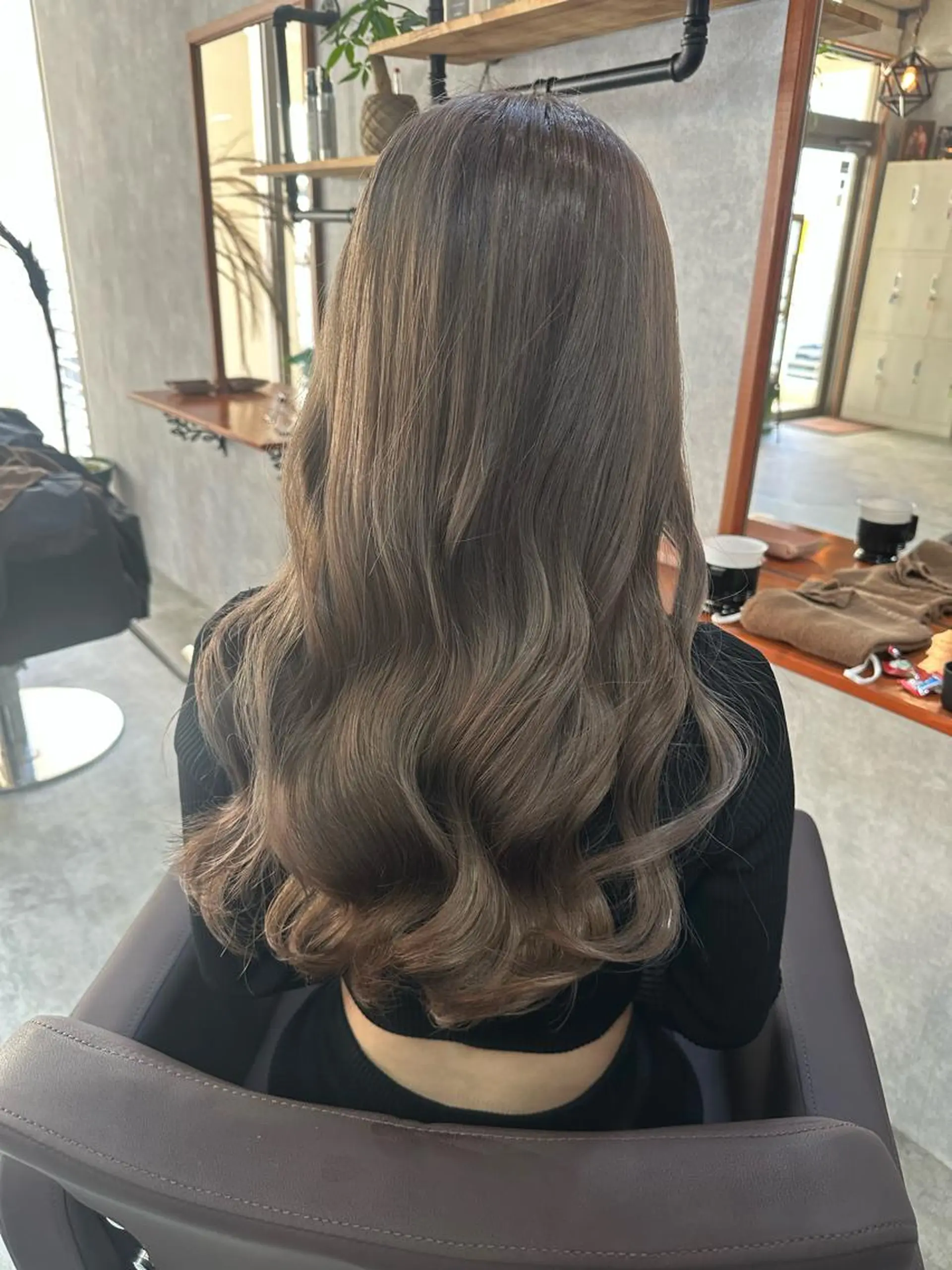 ロング andKおもろまち店 艶ダブルカラー✨のヘアスタイル