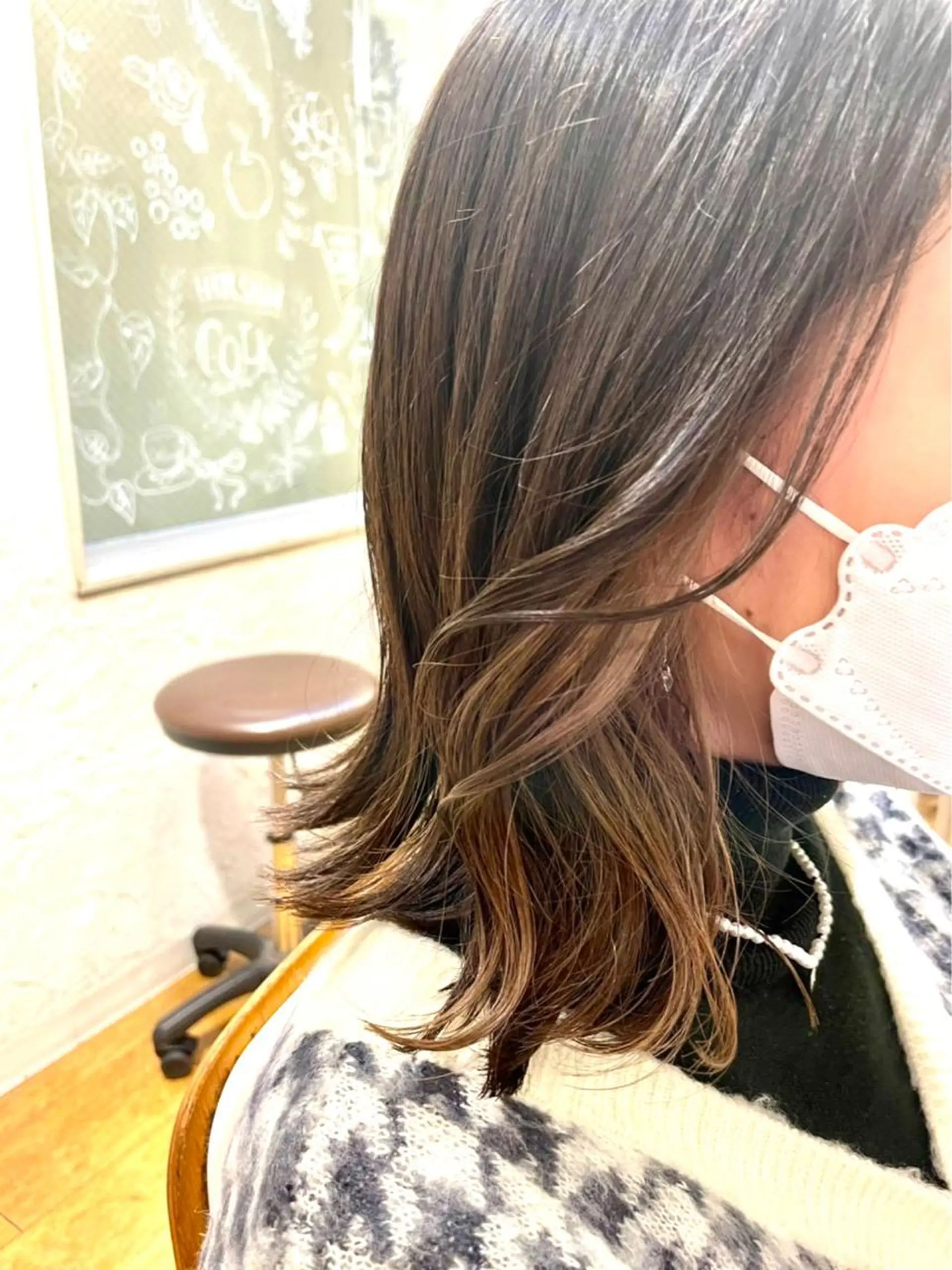 ミディアム カラー ミストバング イヤリングカラー フェイスフレーミング グラデーションカラー Colk ☆のマツエク・マツパデザイン