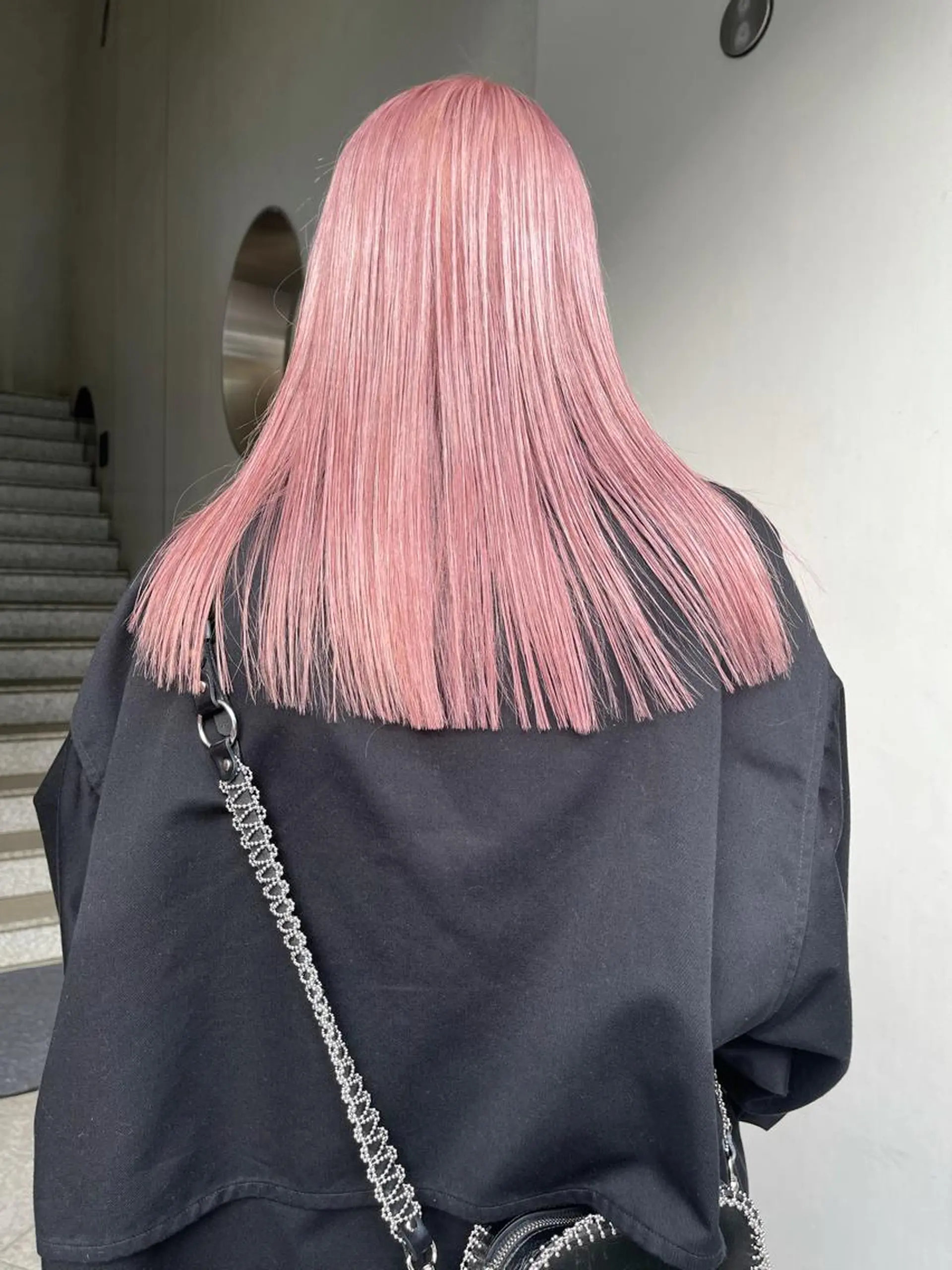 カラー アッシュ ピンクカラー ピンクアッシュ カット ヘアカラー トリートメント “ミニモ最高評価獲得 “代表"Kohei"のヘアスタイル