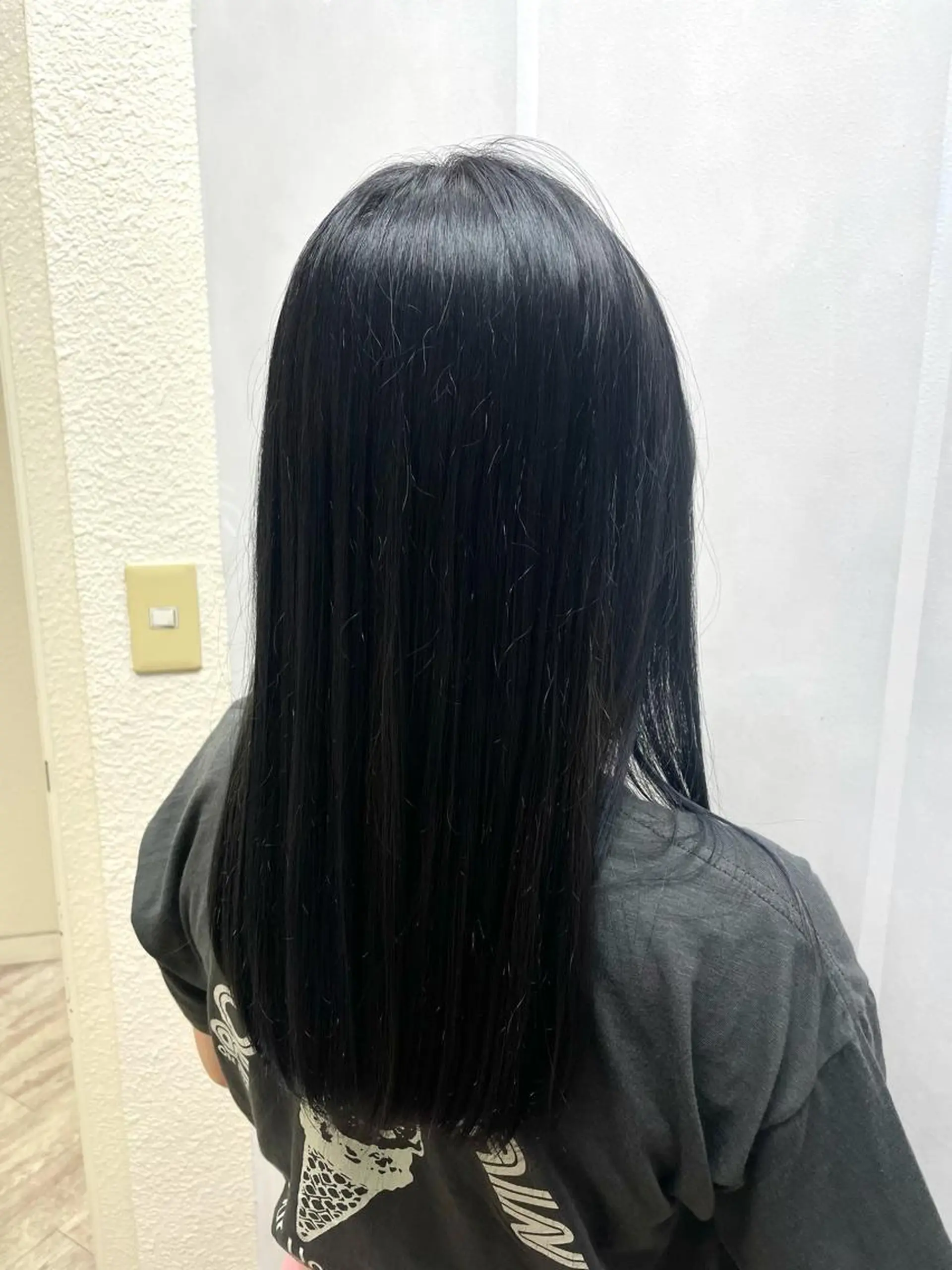 カラー 黒髪 ブルーカラー ブルーブラック 前田リサコ🌹 ✨艶髪職人のヘアスタイル