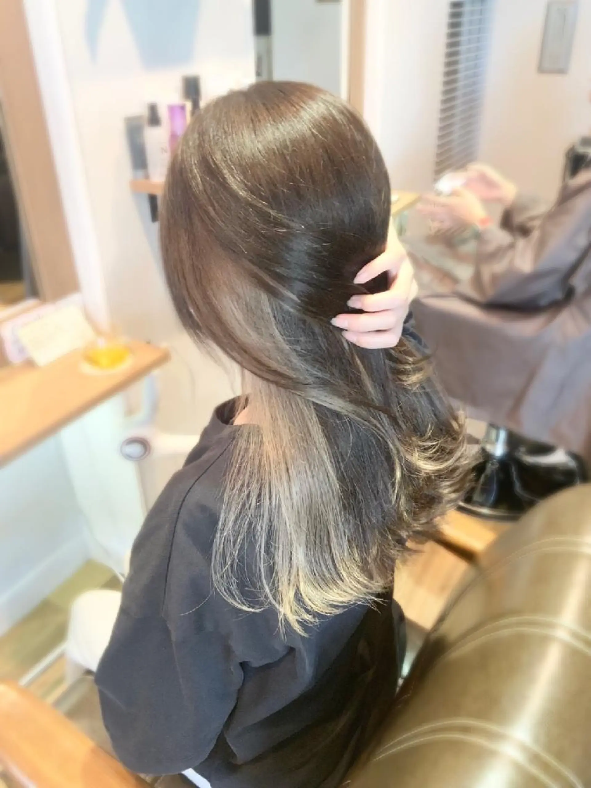 カラー ベージュカラー ヘアカラー 堀 望美のヘアスタイル