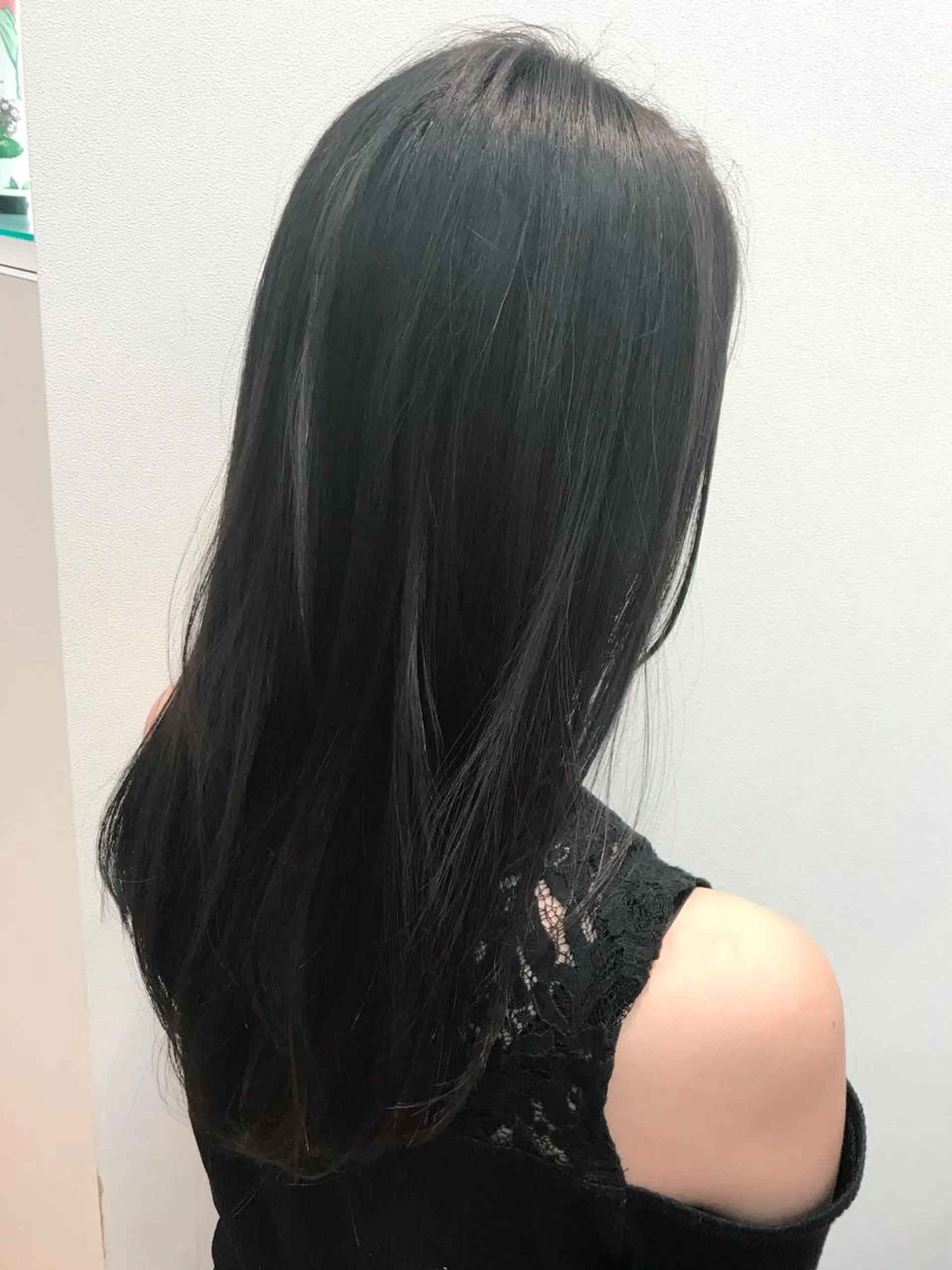 ロング カラー アッシュ ブルーカラー ブルーアッシュ 透明感カラー 田室 和幸のヘアスタイル