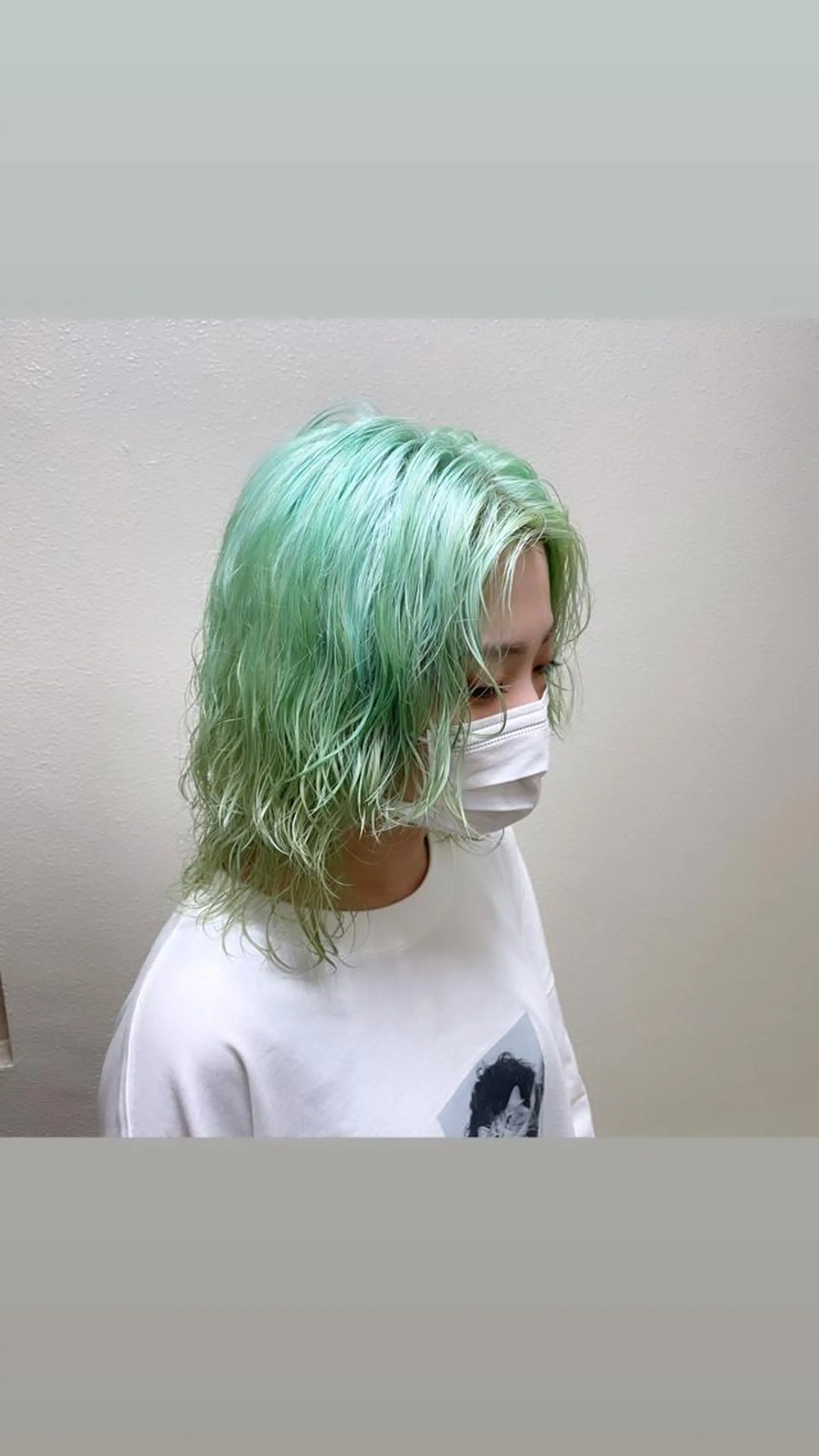ミディアム カラー パーマ ヘアアレンジ メンズ キッズ ネイル マツエク・マツパ メンズブリーチ メンズハイライト メンズインナーカラー メンズ韓国風 ブリーチ 切りっぱなしヘアボブ ミディアムヘアRYOのヘアスタイル