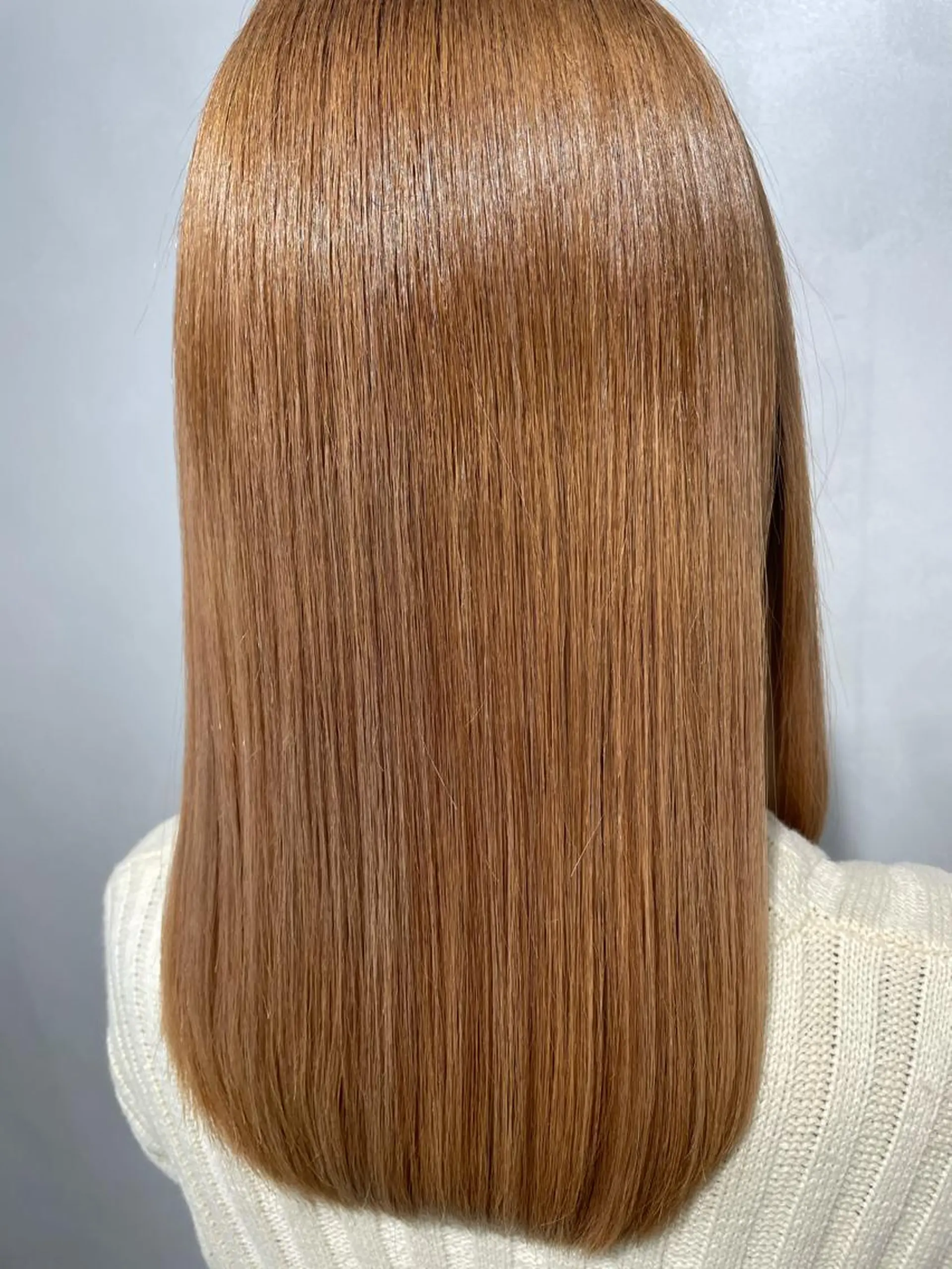 セミロング 髪質改善イノアカラー 富澤ショウタのヘアスタイル