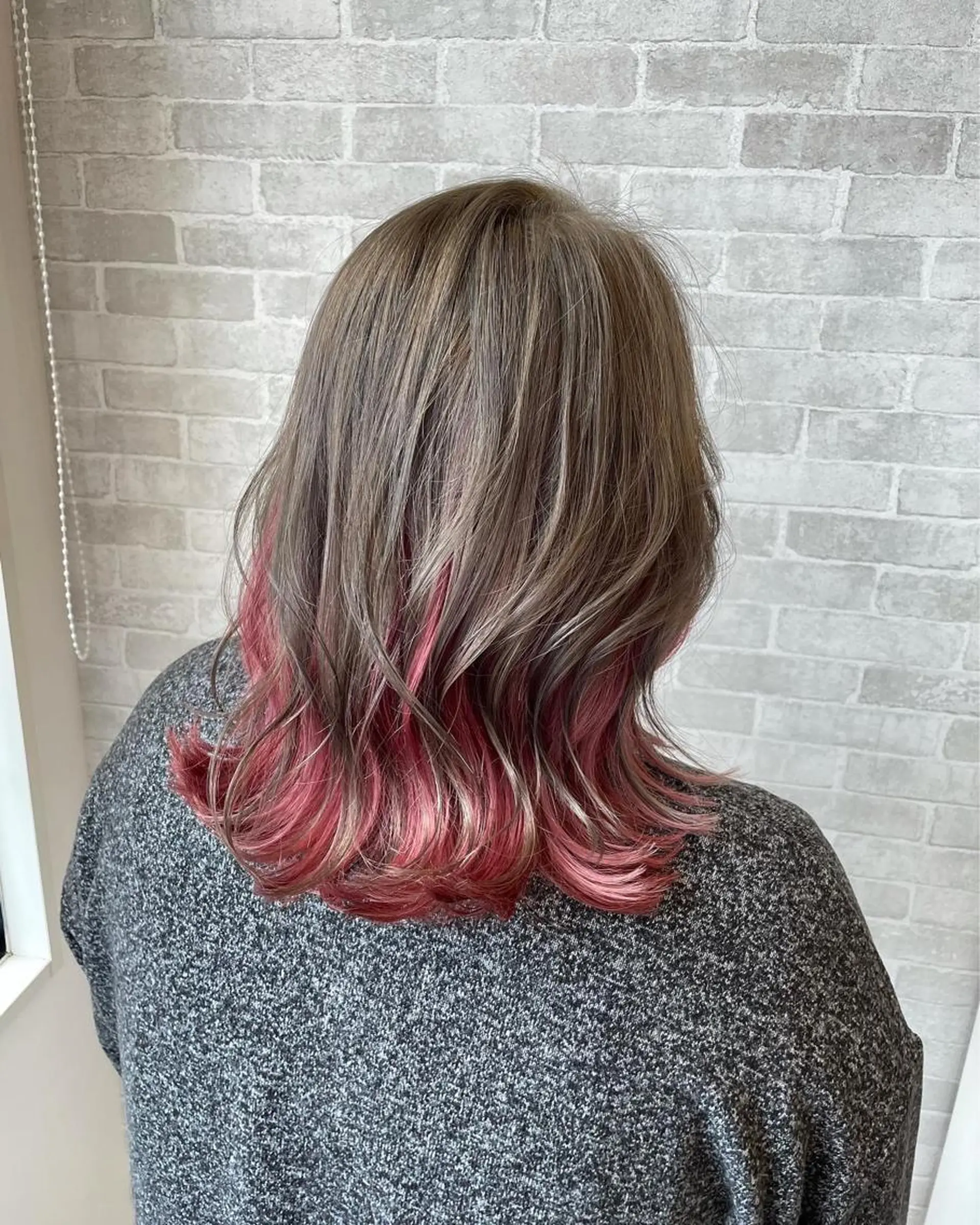 セミロング カラー ヘアカラー トリートメント Well's TAIGAのヘアスタイル