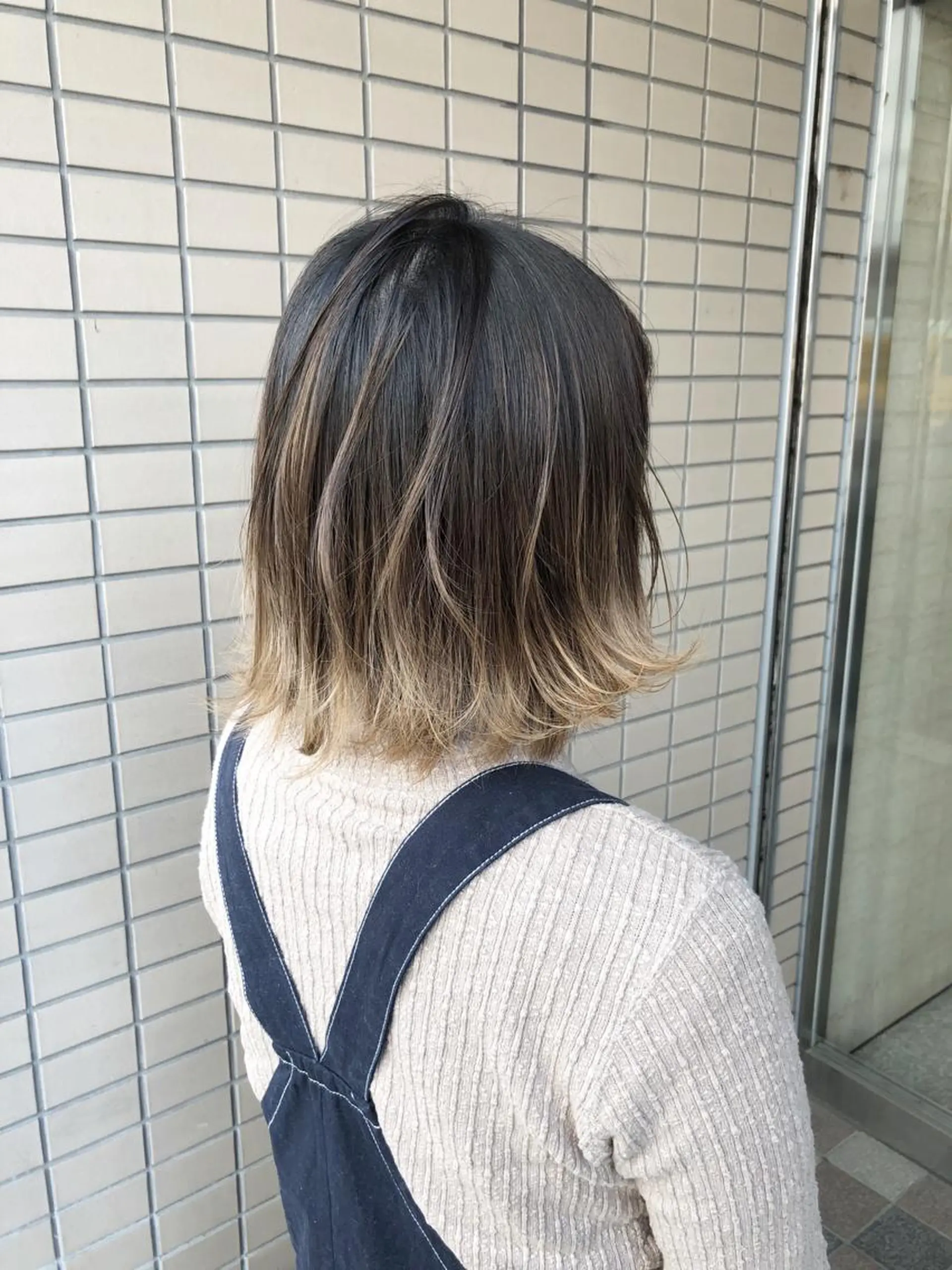 ショート ボブ ハイライト ヘアカラー キノシタ ナオユキのヘアスタイル