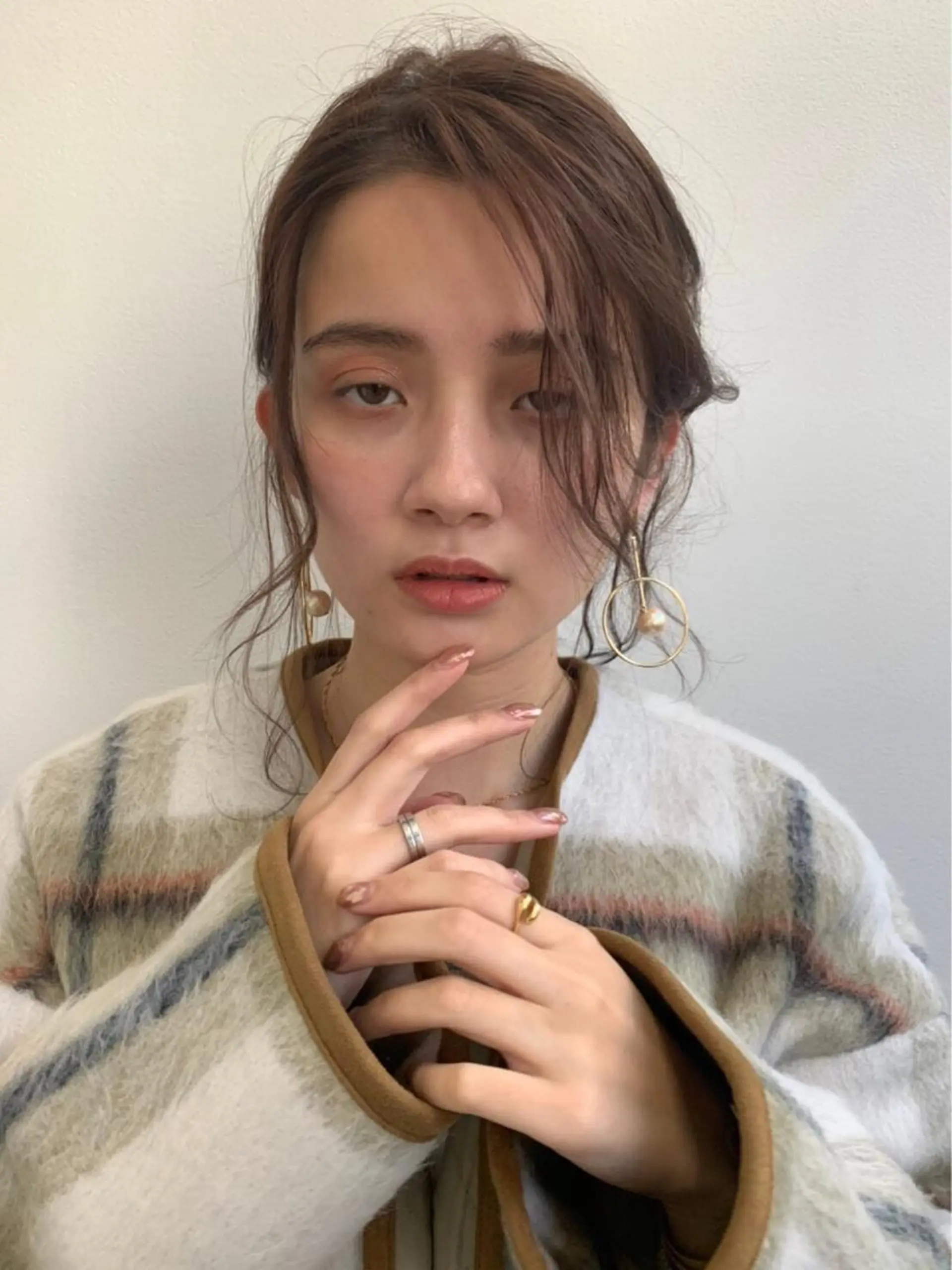 セミロング 鈴木 千裕のヘアスタイル