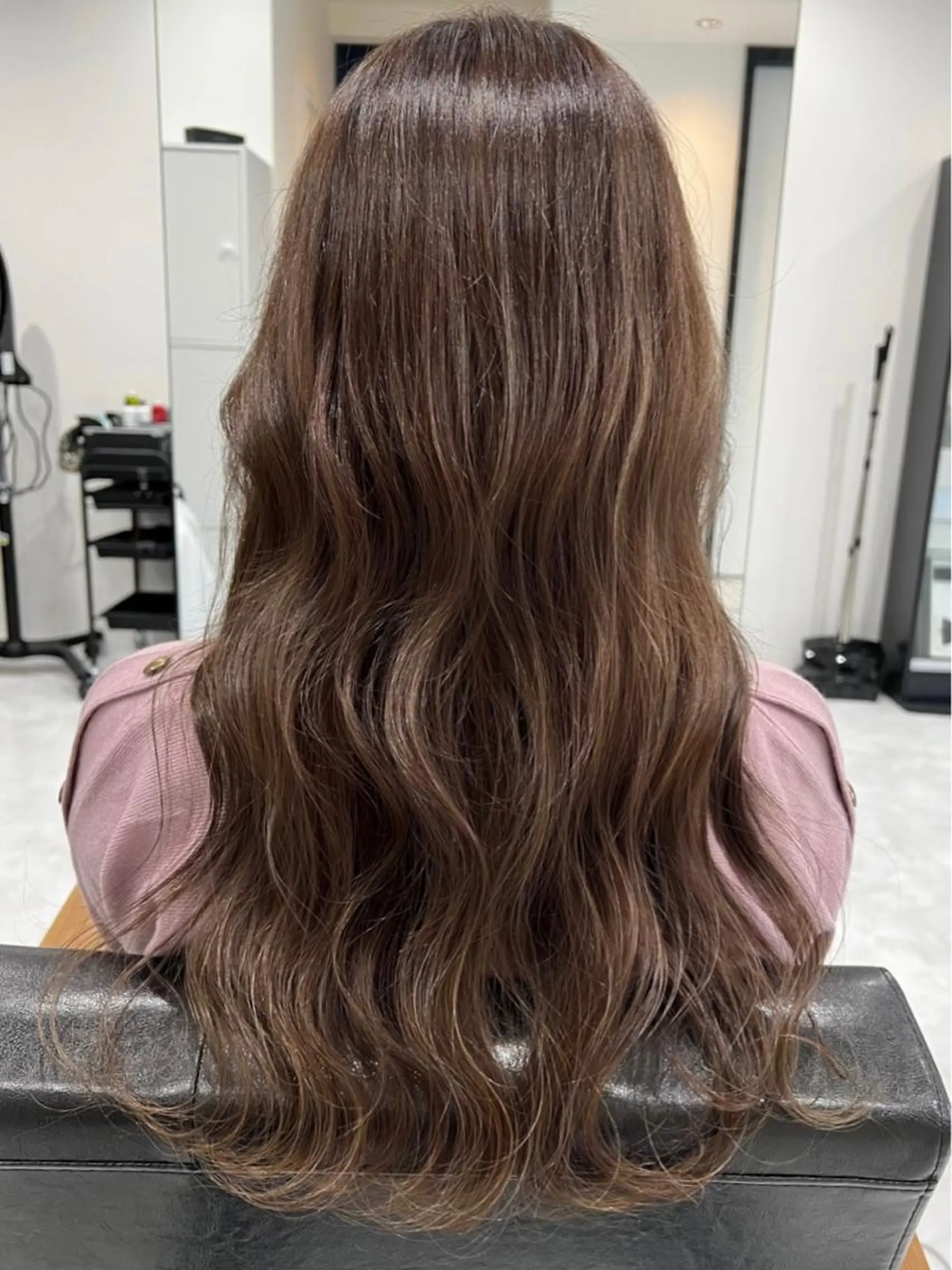 ロング ハイライト 透明感カラー🕊️✨ Mayu🦮🩶のヘアスタイル